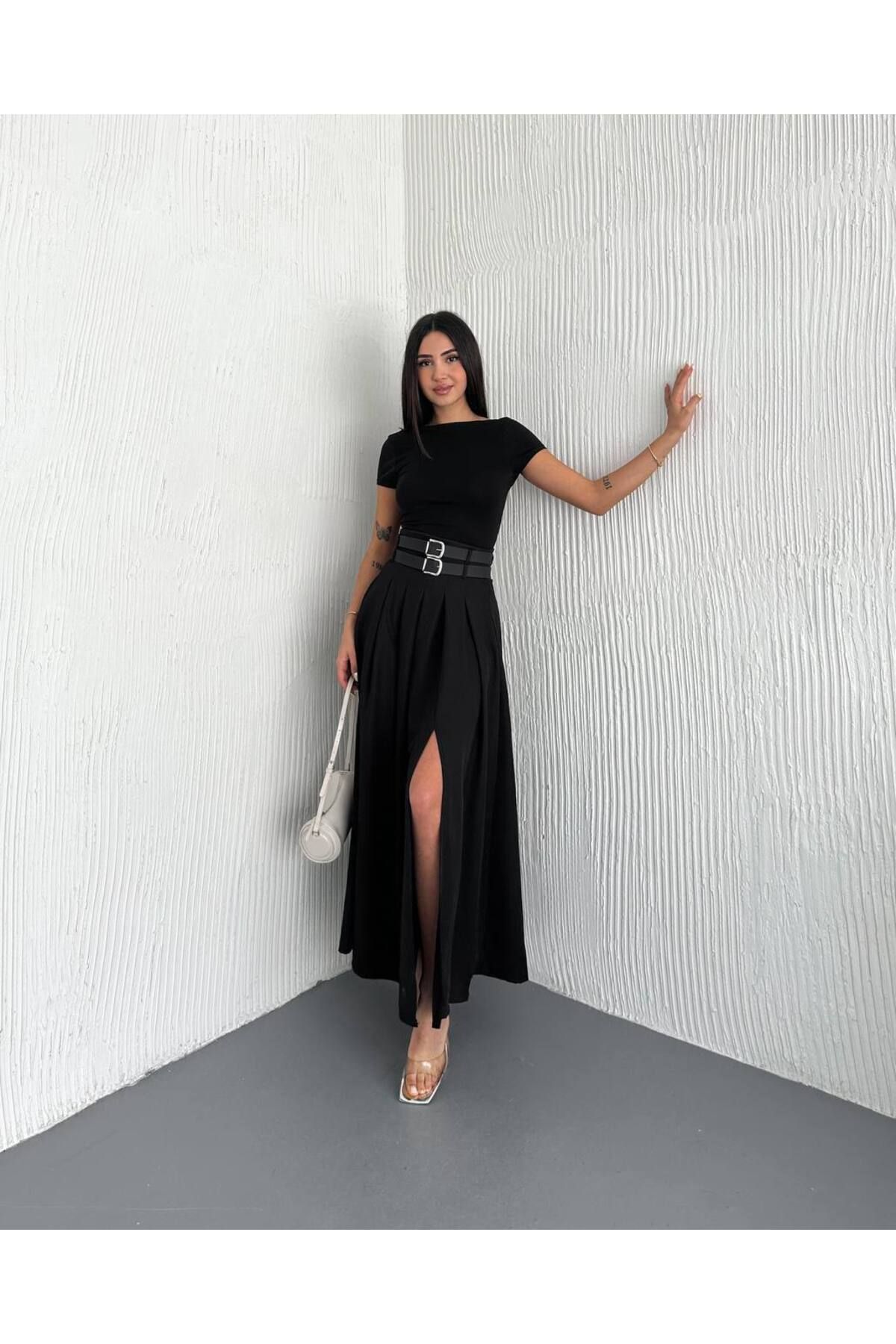BYKUZEYARAS KADIN YÜKSEK BEL ÇİFT KEMER VE PİLELİ YIRTMAÇ DETAYLI TREND MAXİ ETEK
