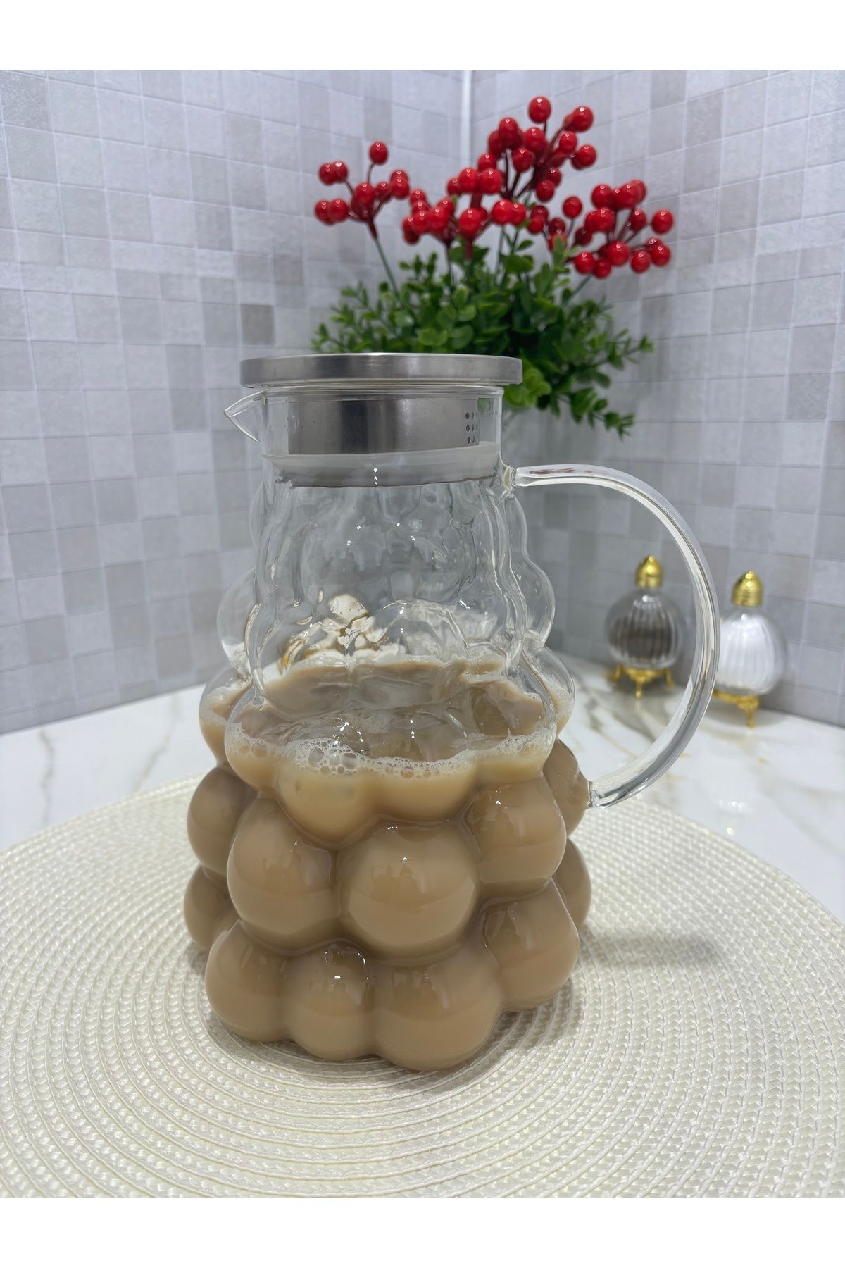 KRD Home Metal Kapaklı Üzüm Model Sürahi - 2000 ml
