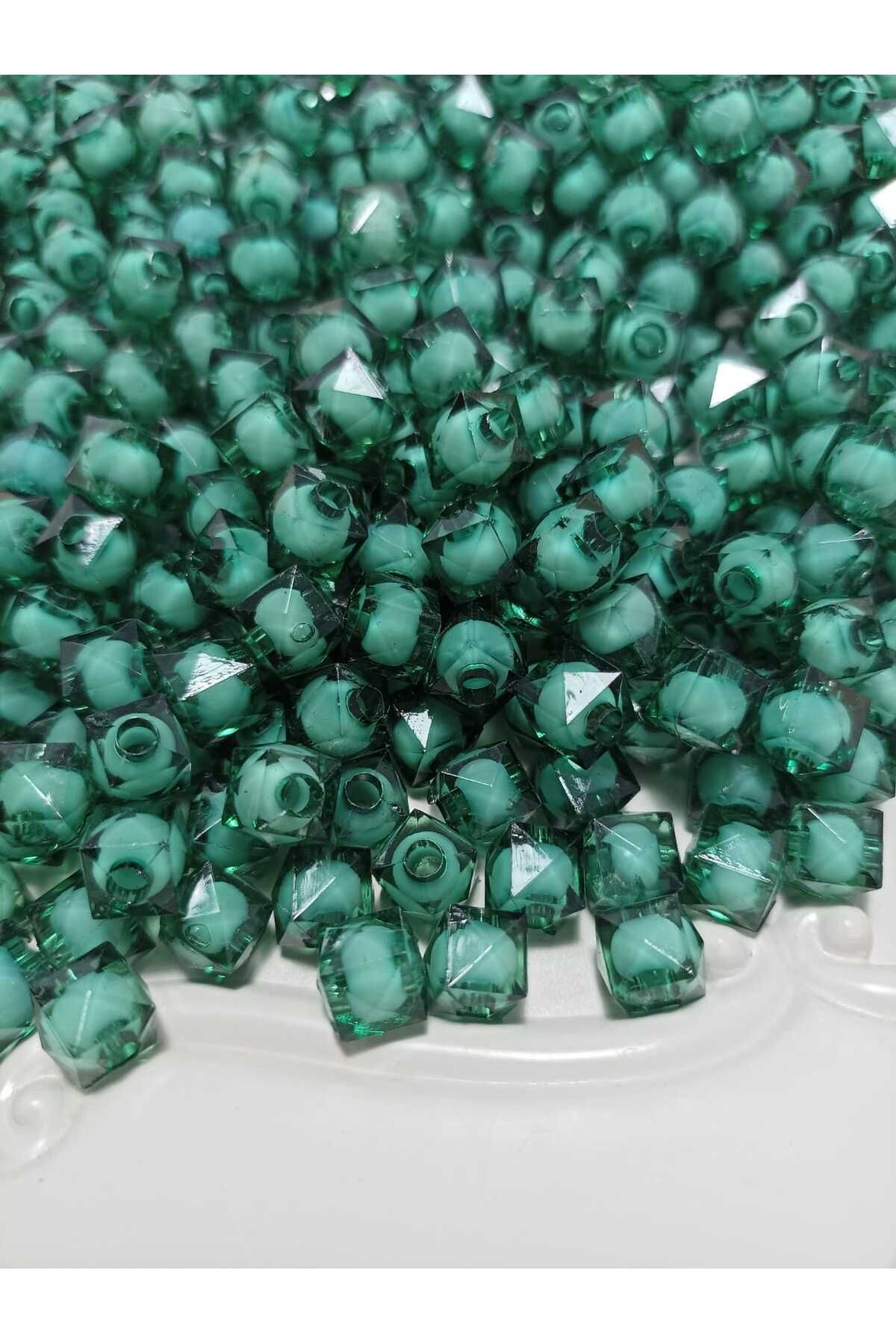ida design store 10mm Zümrüt Yeşili İçi Boncuklu Akrilik Kübik Boncuk