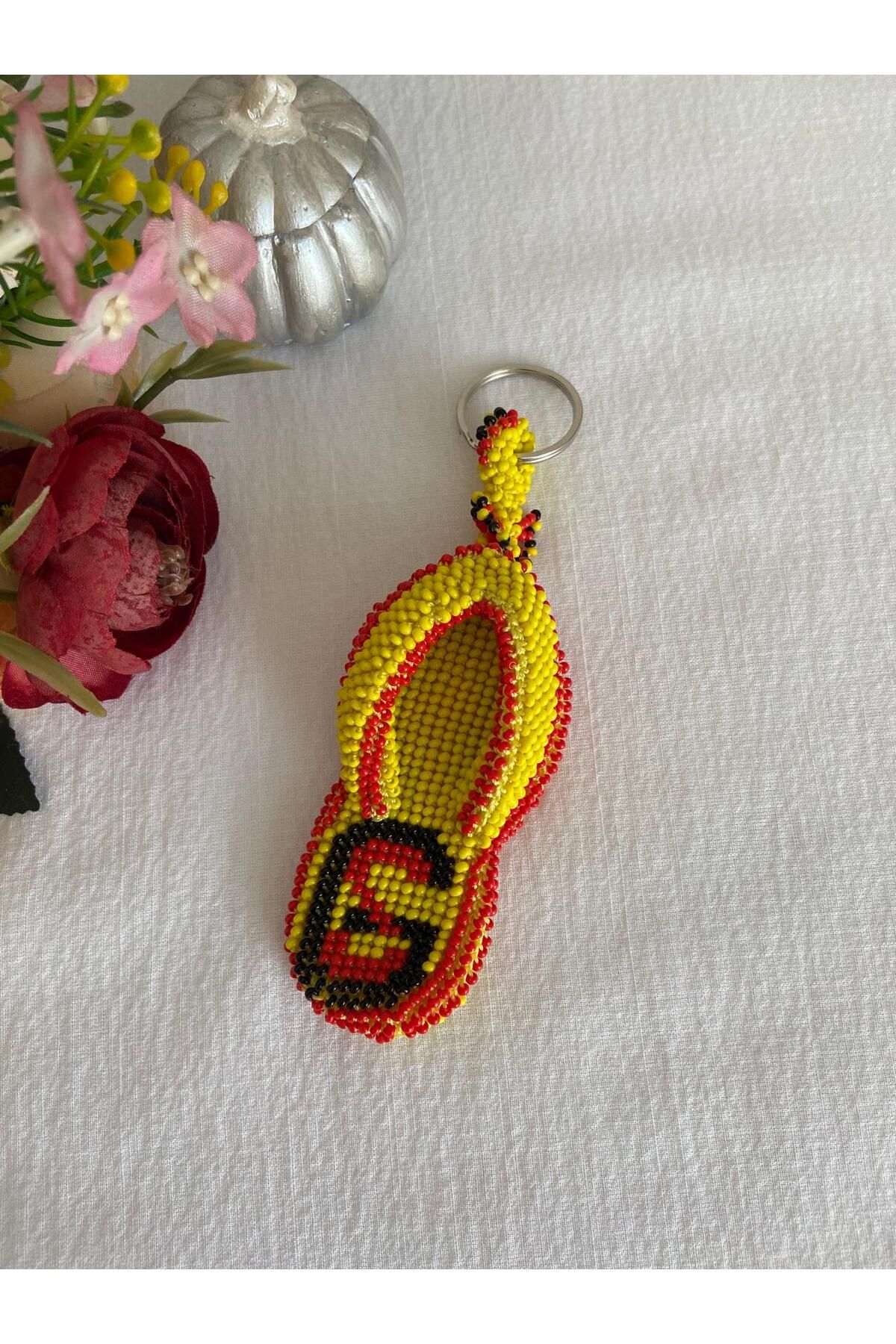 Handmade KUM BONCUK EL İŞİ SARI KIRMIZI PARMAK ARASI TERLİK ANAHTARLIK