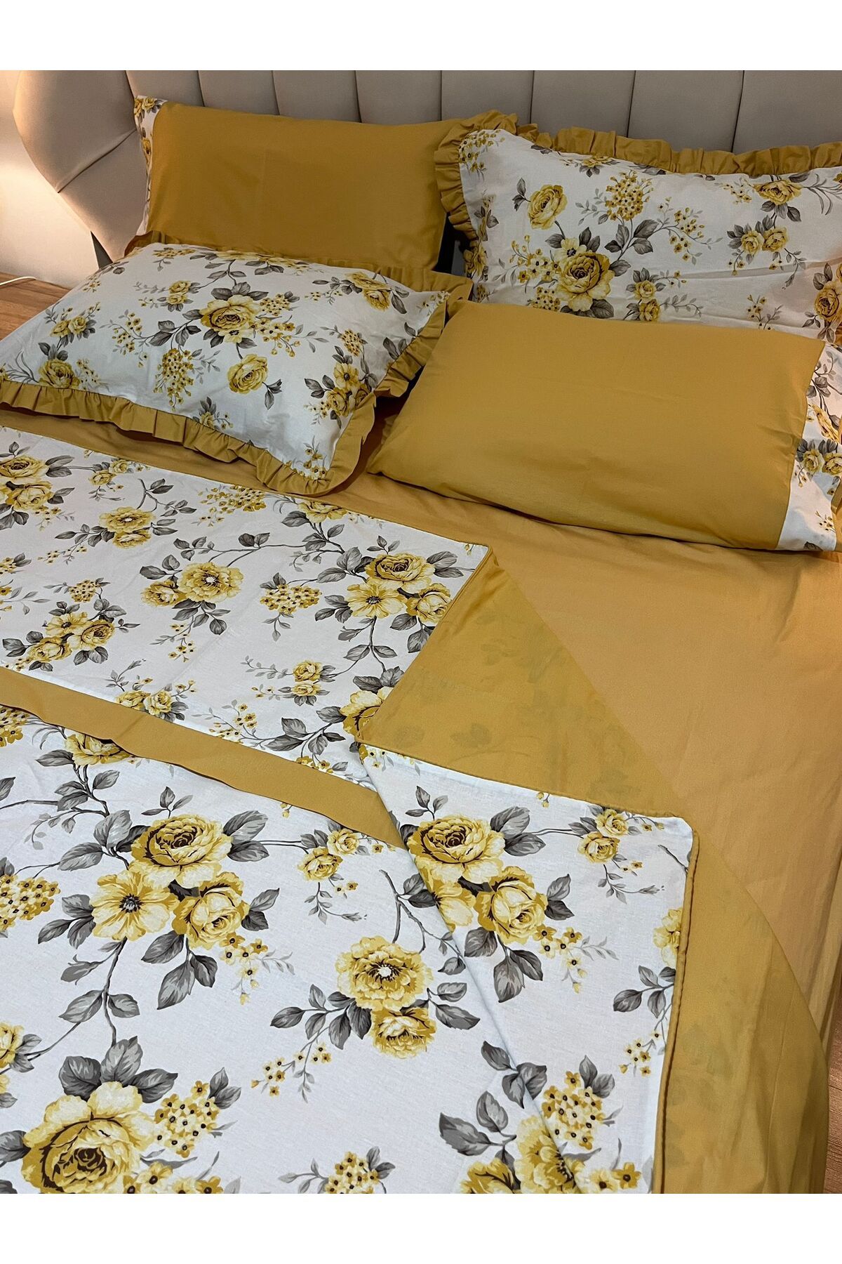 Zeren Home Çiçekli Çift Taraflı %100 Pamuk Çift Kişilik Nevresim Takımı 4 Parça Set - Hardal