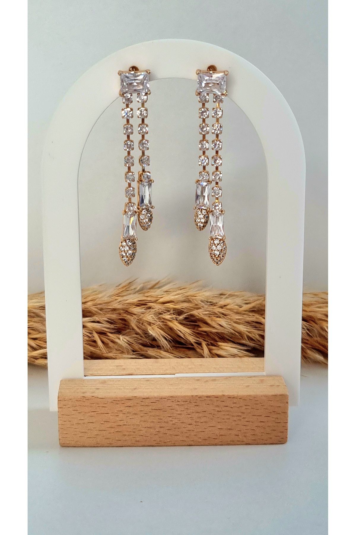 İNİTİUM Premium Taşlı Sallantılı Rose Gold Küpe