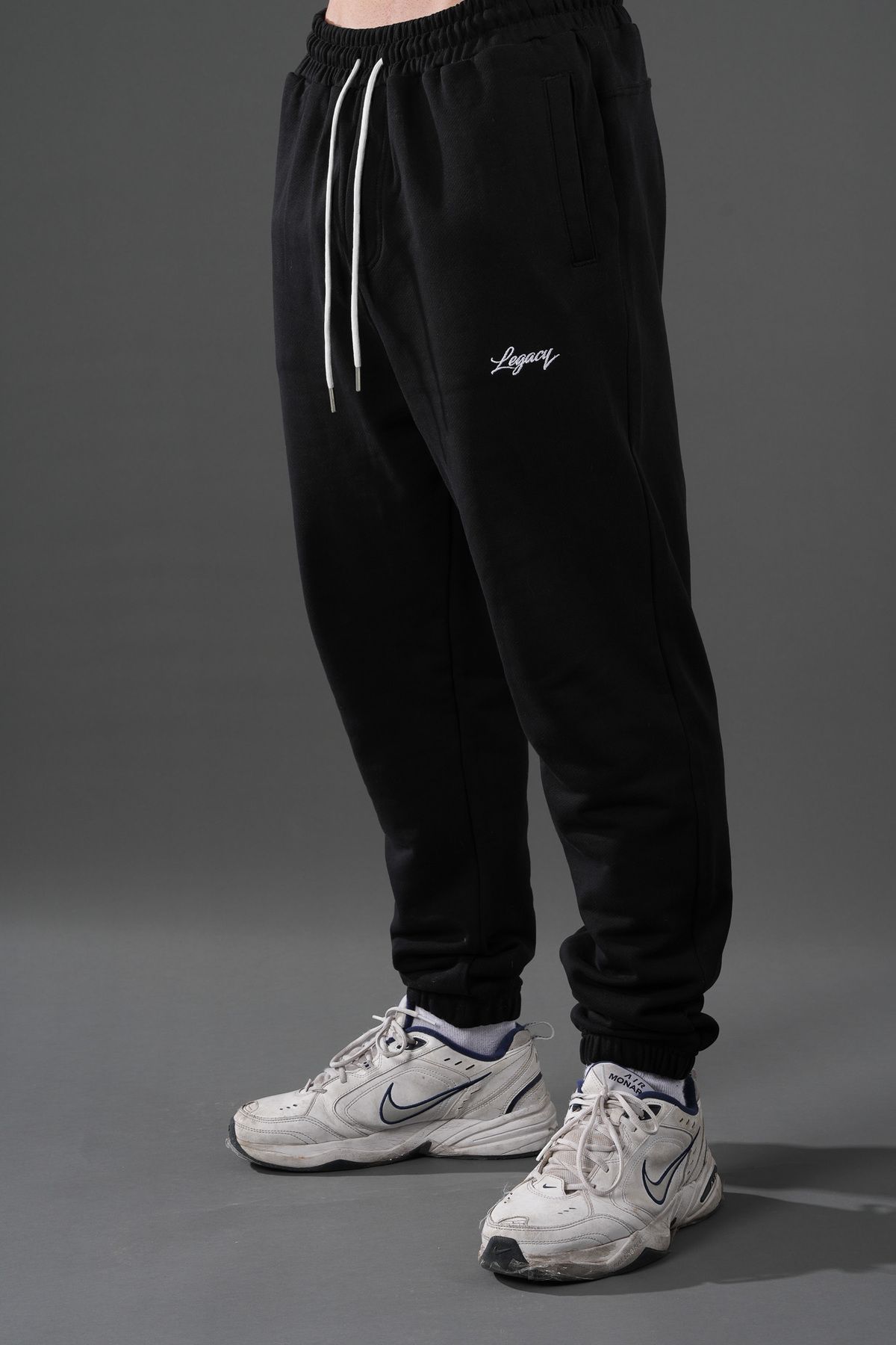 LEGACY'S ROAD Global Aesthetic Relax Joggers