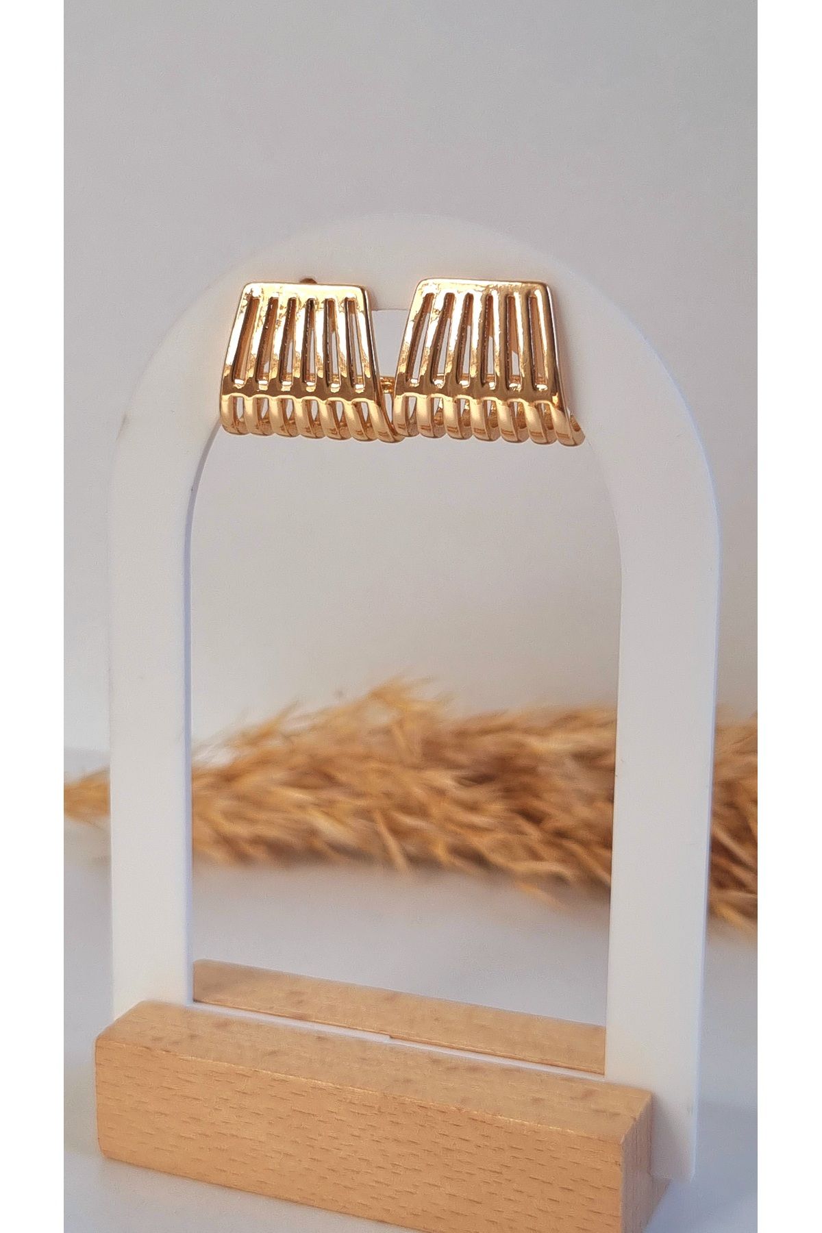 İNİTİUM Premium Paslanmaz Çelik Çizgi Detaylı Rose Gold Küpe