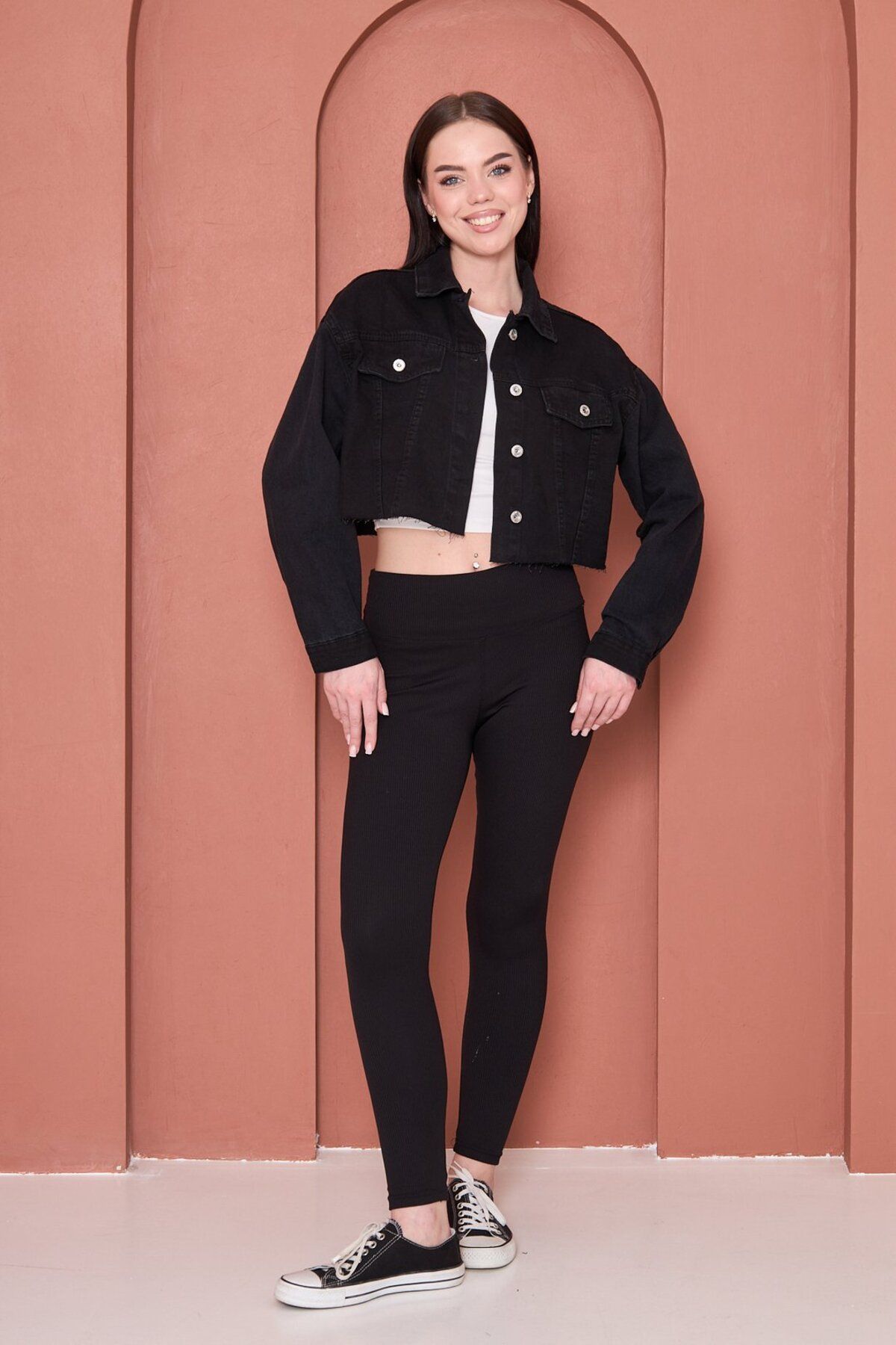 Modestia Crop Kesim Siyah Kot Ceket – Modestia Yeni Sezon