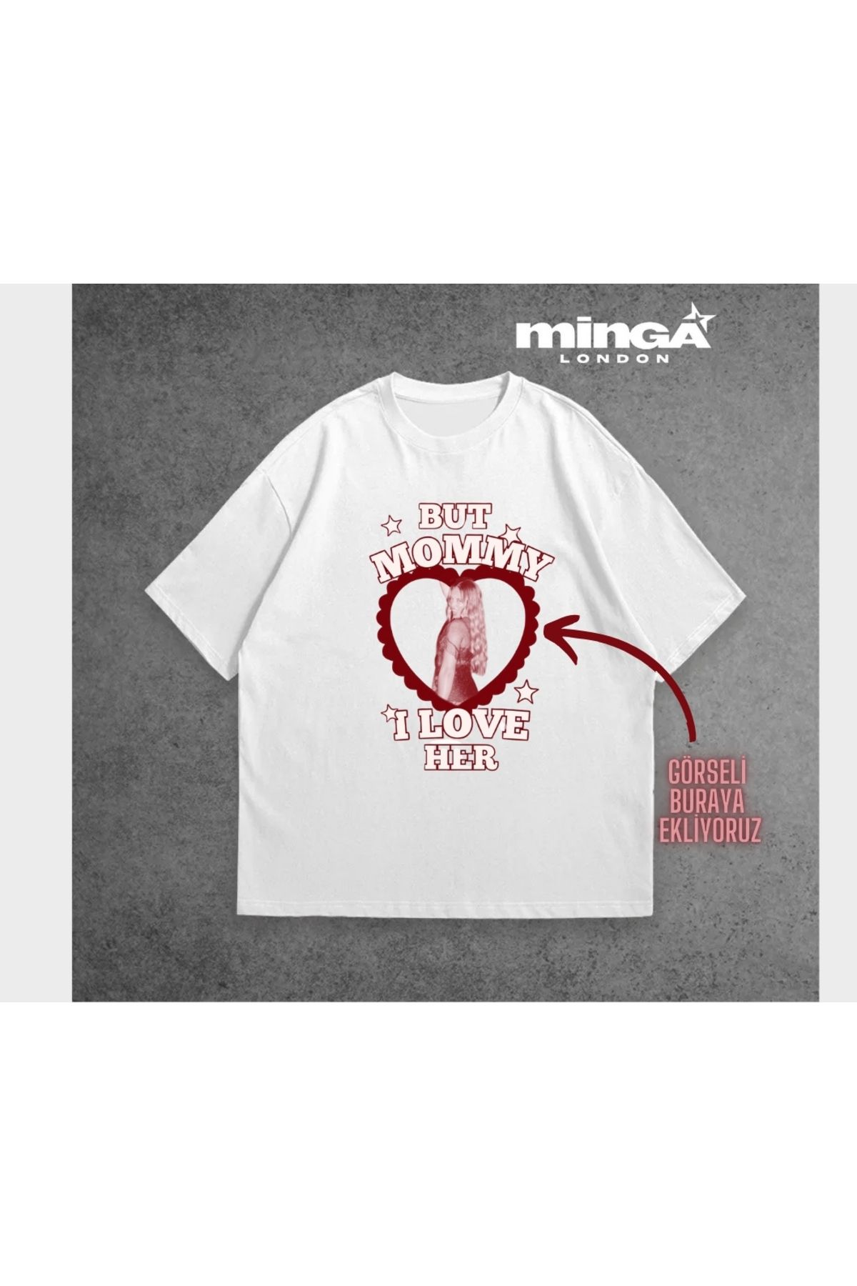 Minga London Beyaz Kişiye Özel Tasarlanan Kırmızı Kalp Fotoğraflı Yazılı Oversize Tshirt -Minga London
