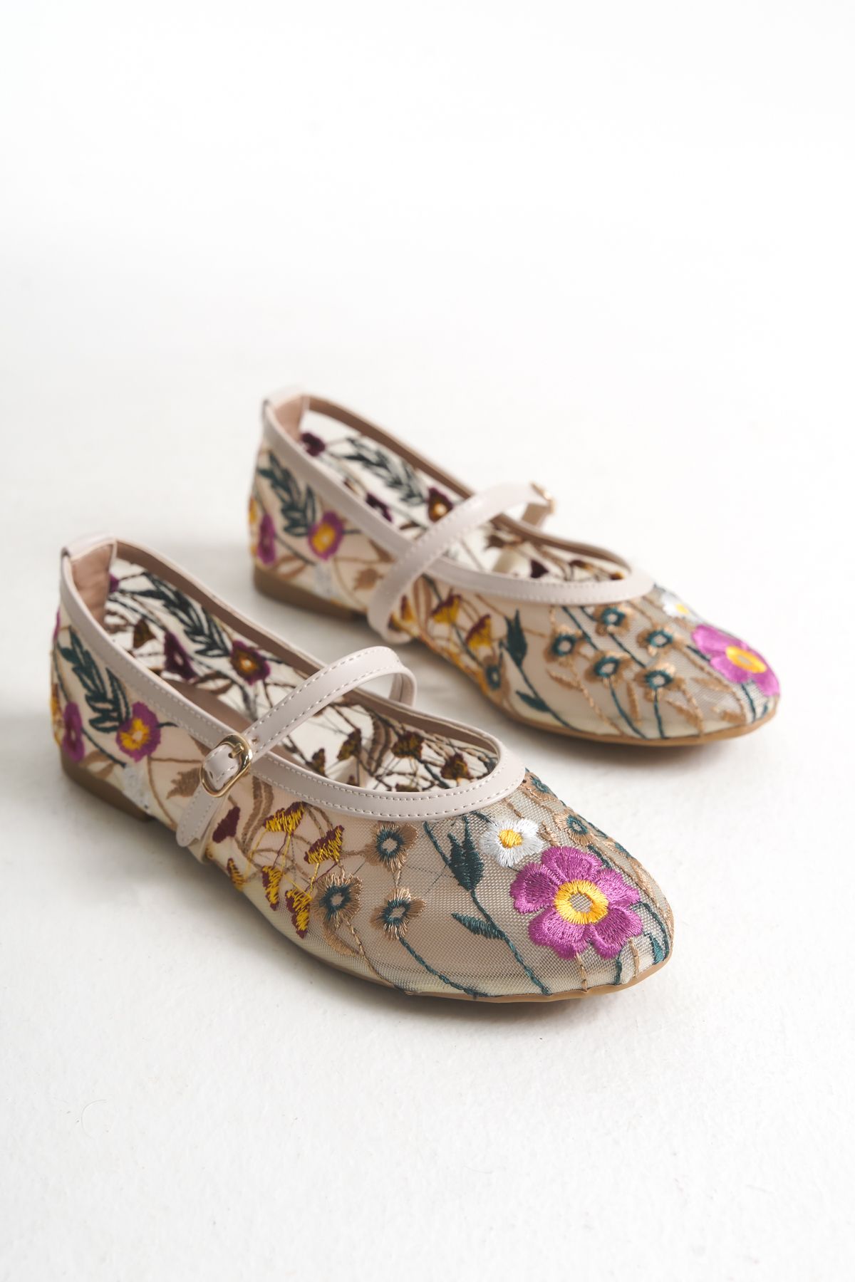 Liza Shoes AHU Kadın Çiçek Nakışlı Babet A003-K855