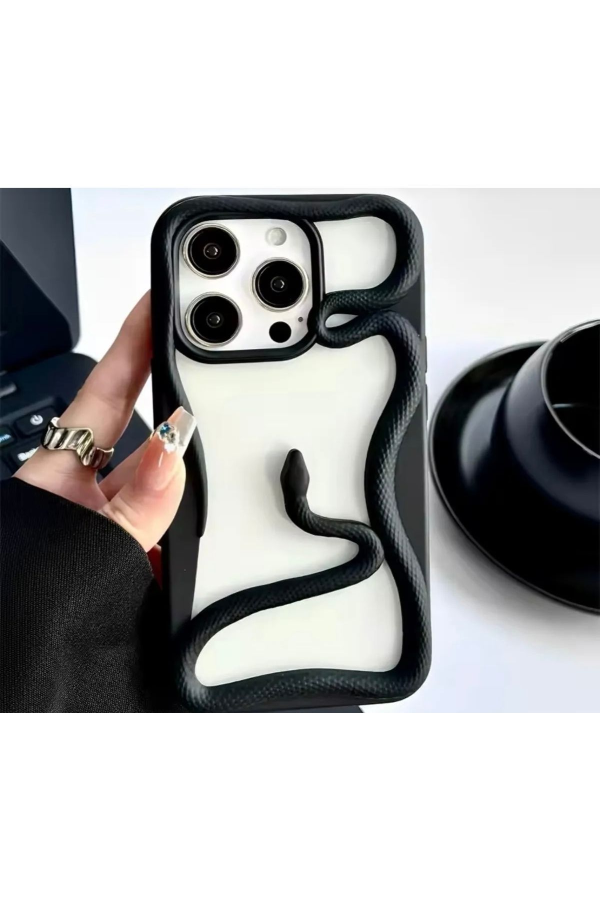 UMD APPLE IPHONE 13 UYUMLU 3D SNAKE TASARIMLI SİLİKON KILIF