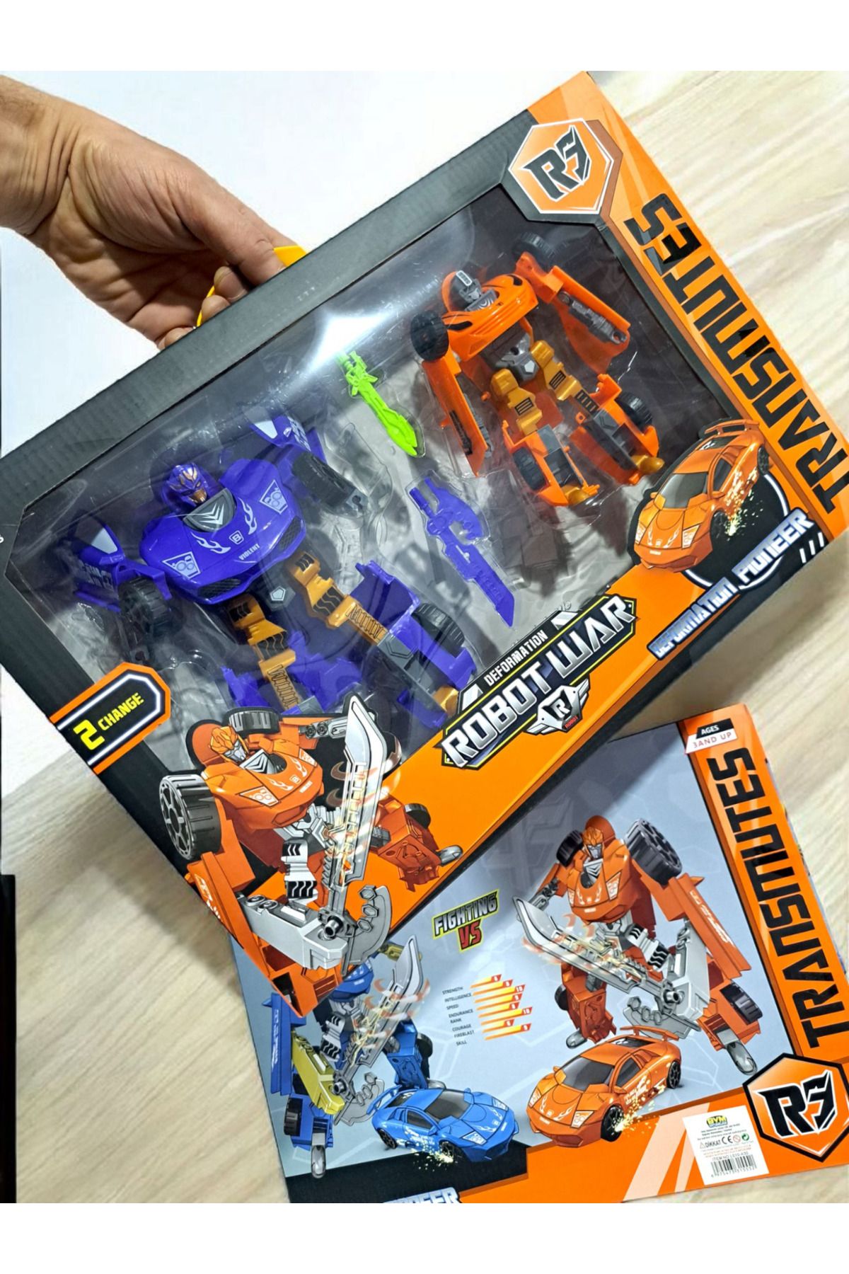 ALYTOYS Oyuncak Araba Robota dönüşen 2 araba savaş set aksesuarlı 42x27cm Robotlar savaşı