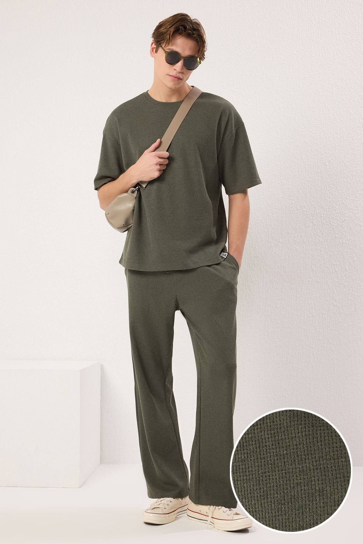 Trendyol Collection Khaki oversize/široký střih texturovaná tepláková souprava TMNSS25EM00010