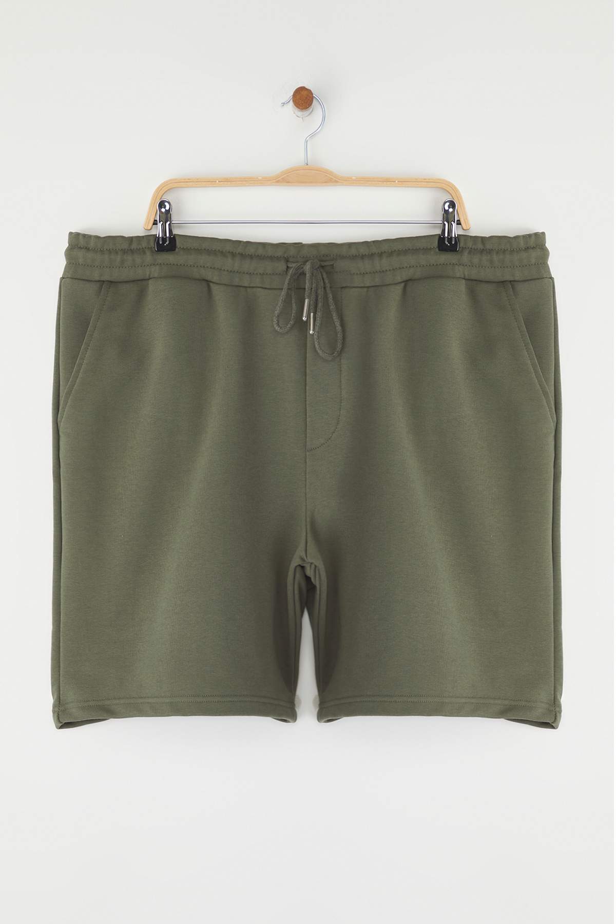 Trendyolmilla  Büyük Beden Haki Regular/Normal Kesim Rahat %100 Pamuklu Basic Şort TMNSS24AP00001 - Görsel 7