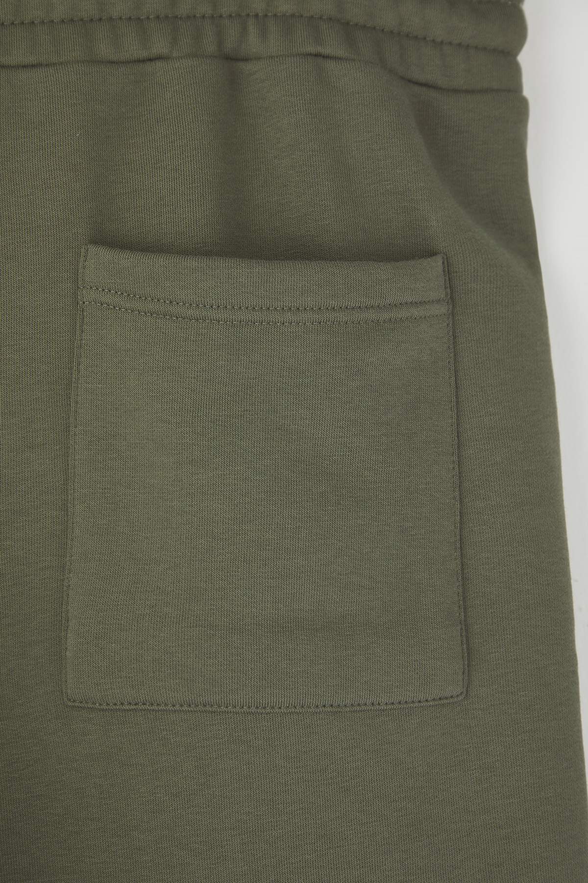 Trendyolmilla  Büyük Beden Haki Regular/Normal Kesim Rahat %100 Pamuklu Basic Şort TMNSS24AP00001 - Görsel 9