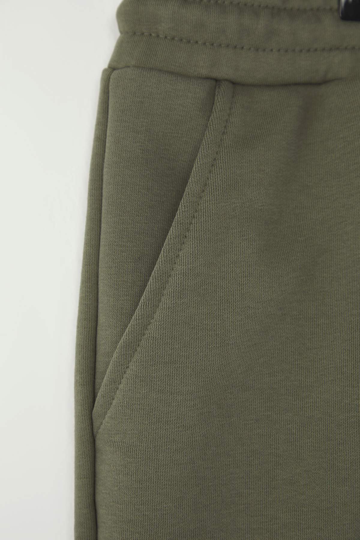 Trendyolmilla  Büyük Beden Haki Regular/Normal Kesim Rahat %100 Pamuklu Basic Şort TMNSS24AP00001 - Görsel 8