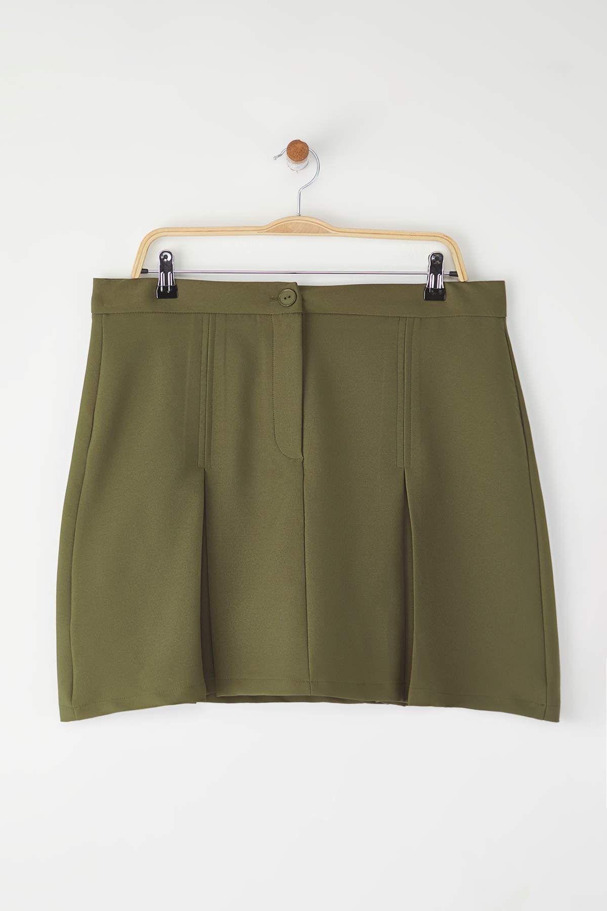 Trendyol Curve Spódnica Szortów Plisowana W Kolorze Khaki Plus Size Kobieta - 50