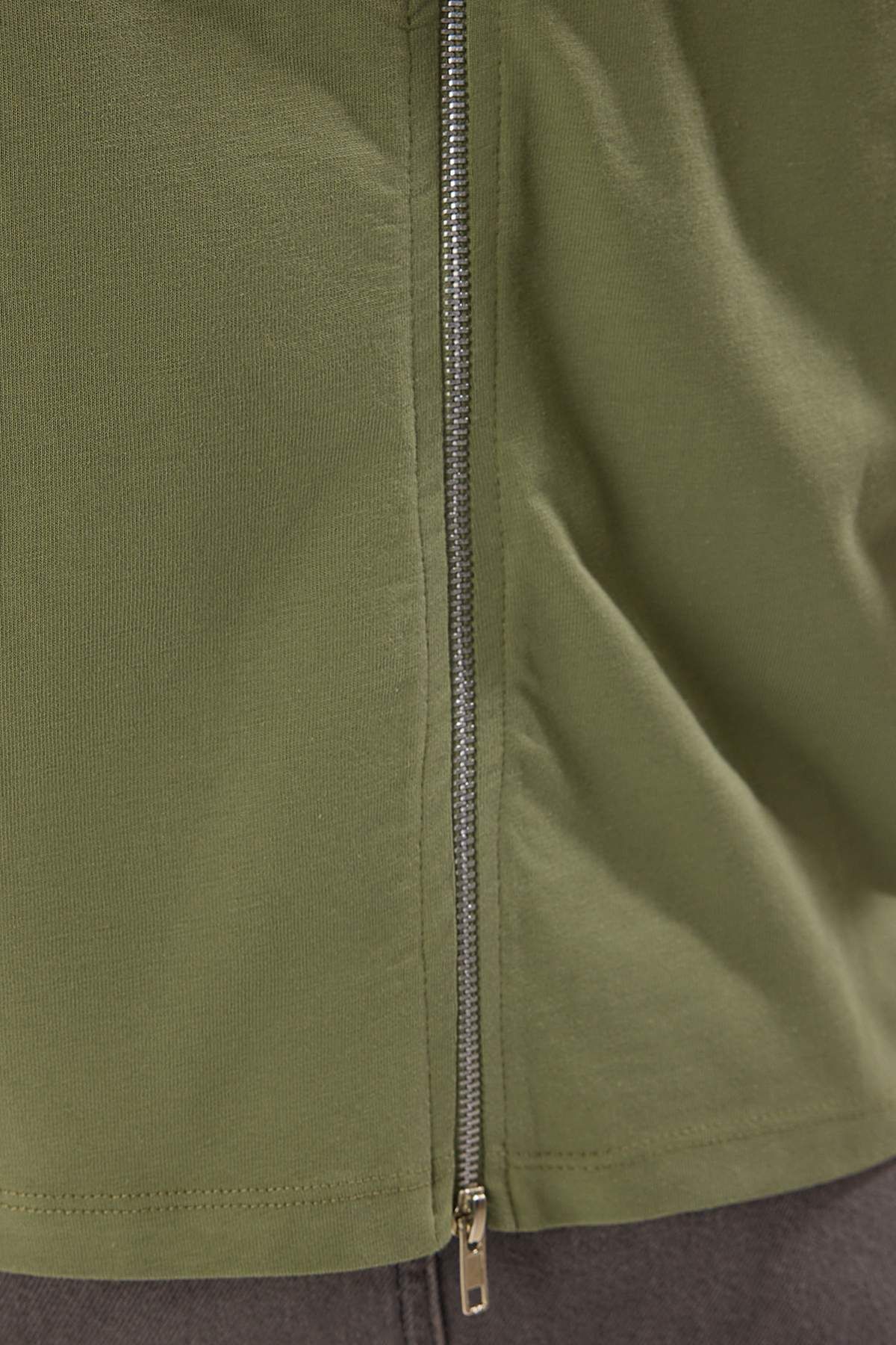 Trendyol Collection-Khaki 100% Cotton Zipper Detailed Relaxed/Comfortable Fit Knitted T-Shirt Twoss24Ts00272 3