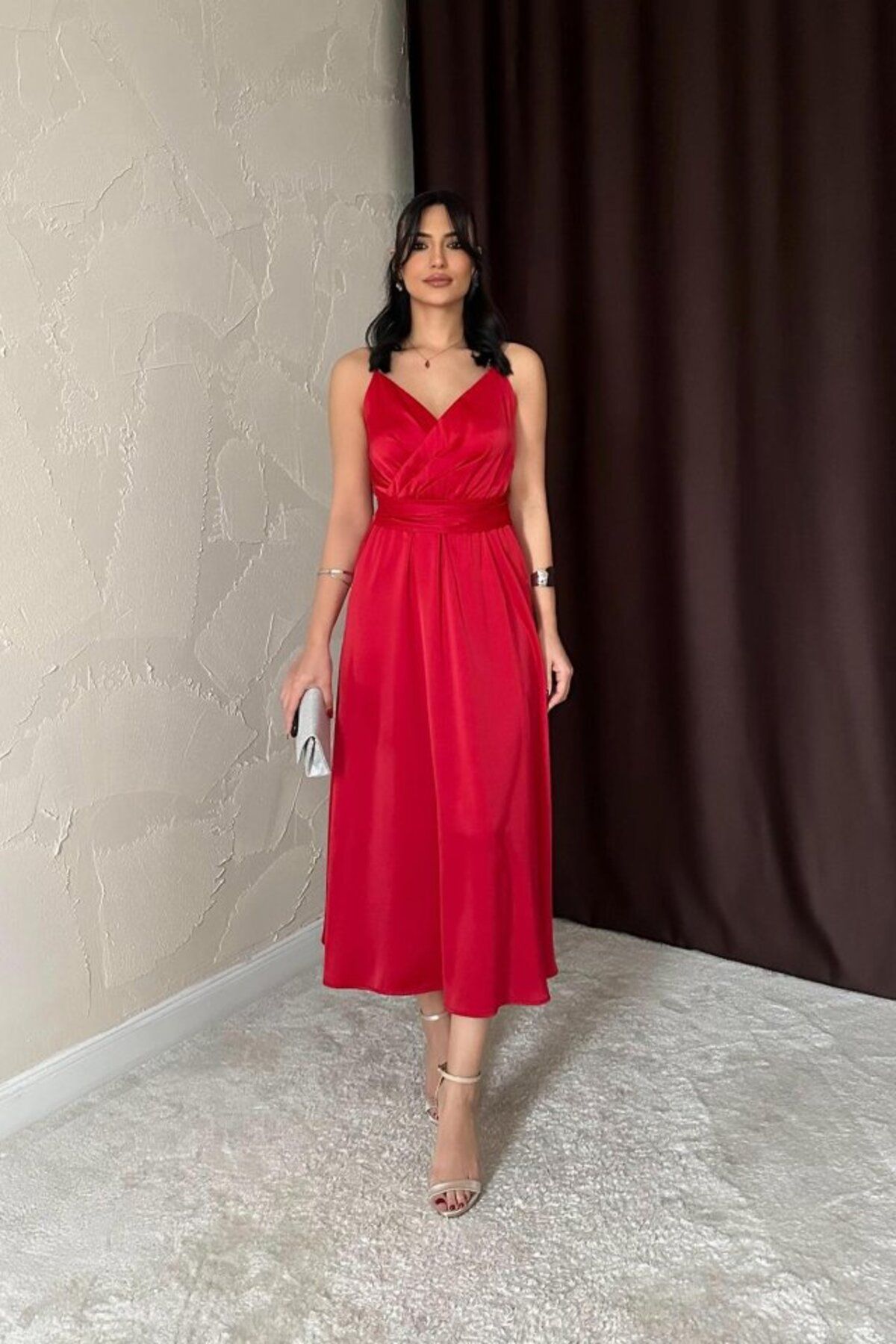 ARUZ MODA Kırmızı Taş Askılı Prenses Elbise