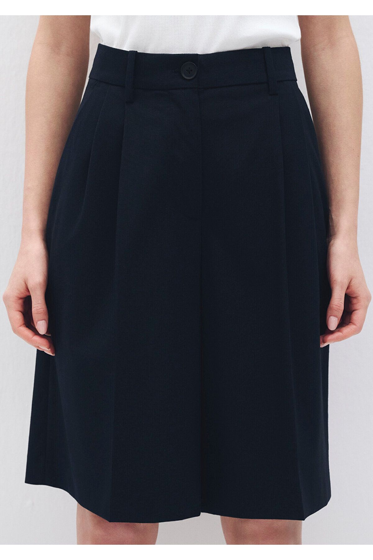 Mavi-Navy Blue Bermuda Shorts 1410181 -82318 6