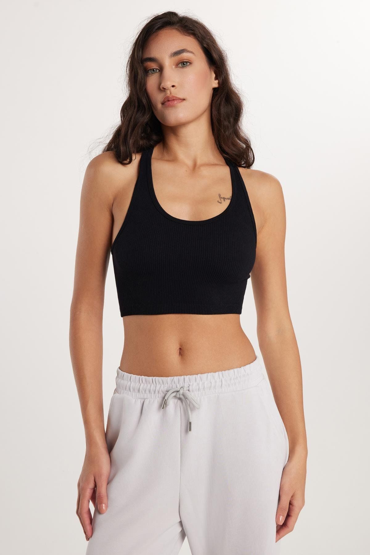 Tudors Kadın Slim Fit Dar Kesim Askılı U Yaka Siyah Atlet