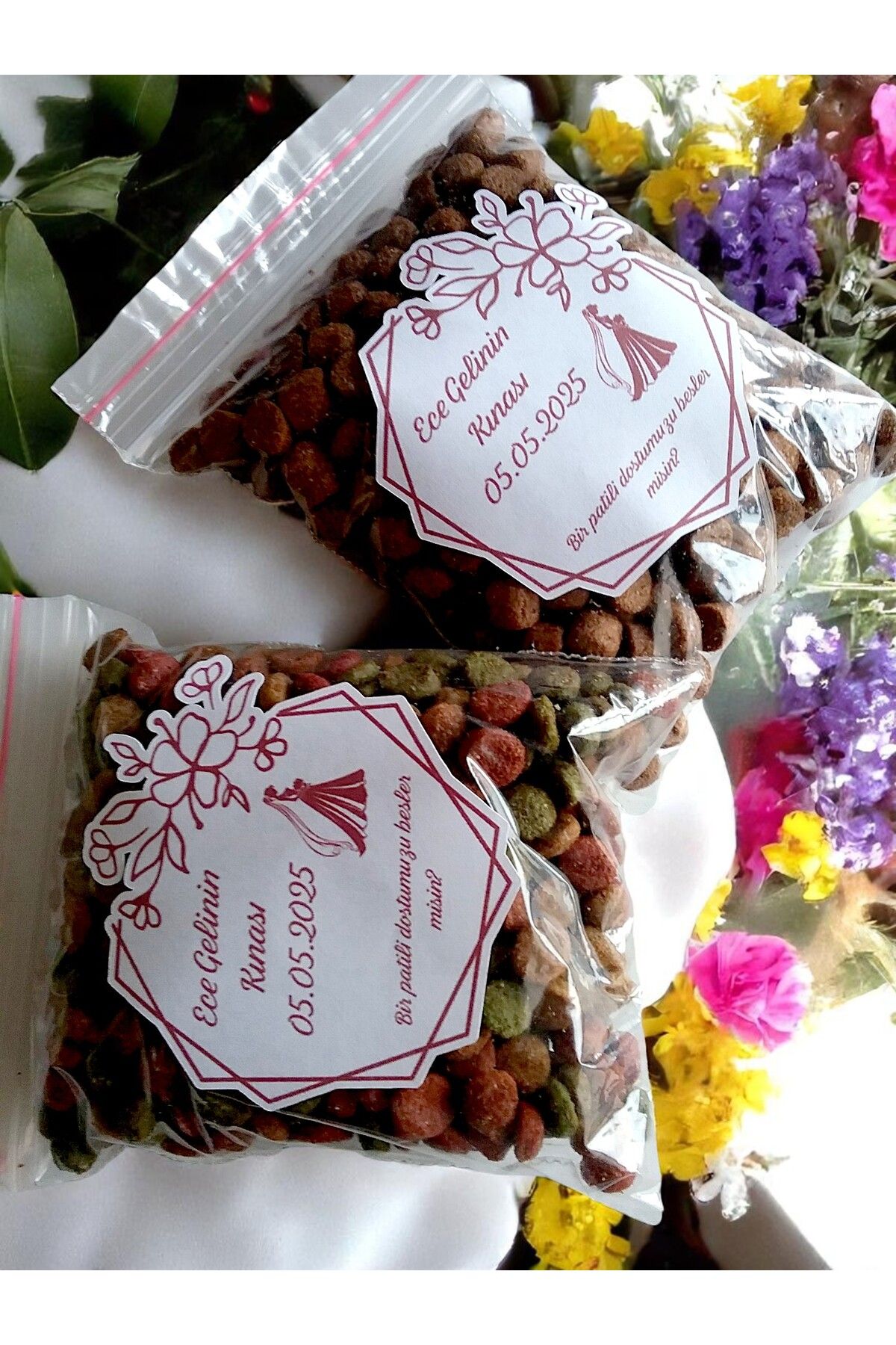 Armada İsme Özel 10 Paket Hediyelik Kına Gecesi Hediye Kedi-Köpek Maması ( 90 Gram/Paket) ( 8cm*10cm)