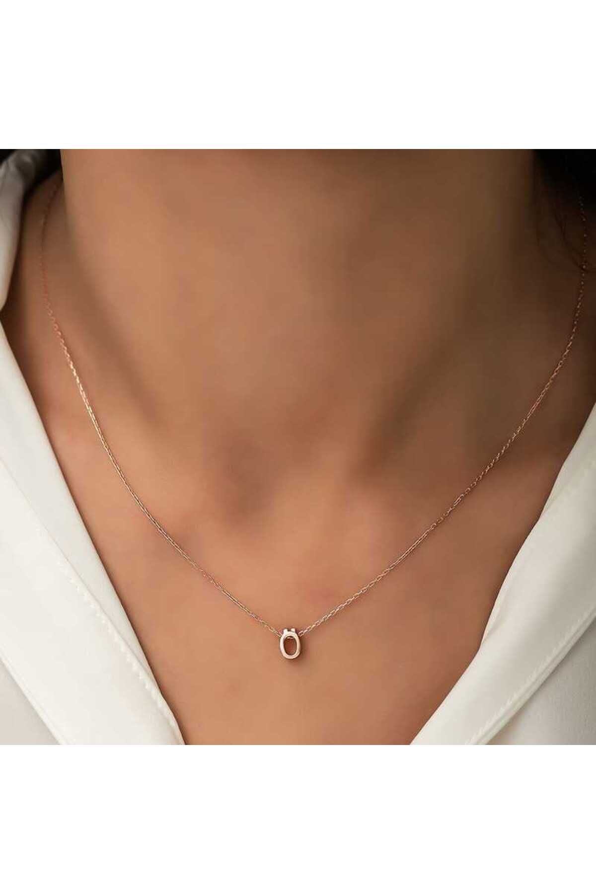 ecepazarlama Gümüş Rose 3 Boyutlu Ö Harf Kolye