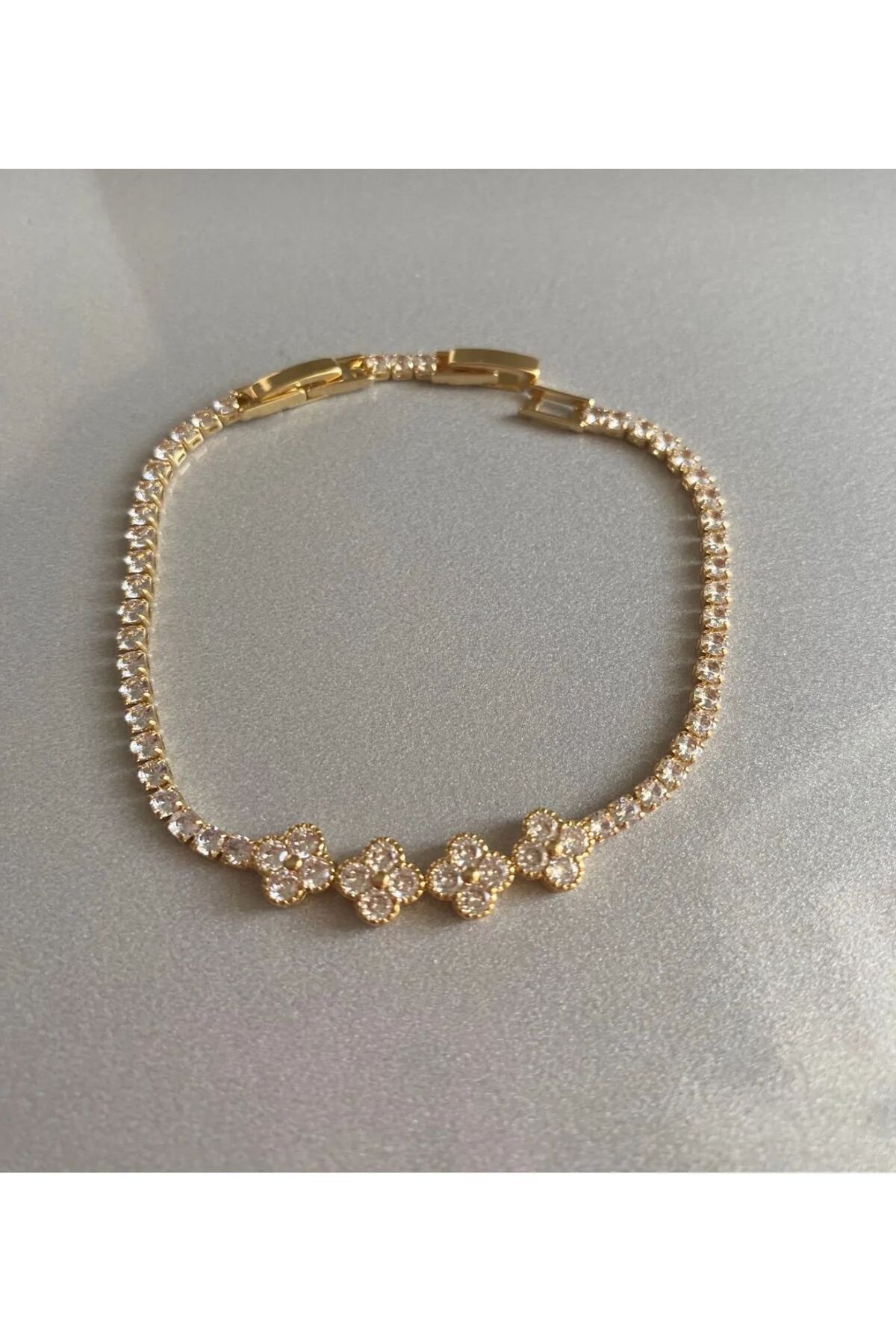 Butik Gold Çiçek Taş Detaylı Su Yolu Bileklik | Paslanmaz Çelik”