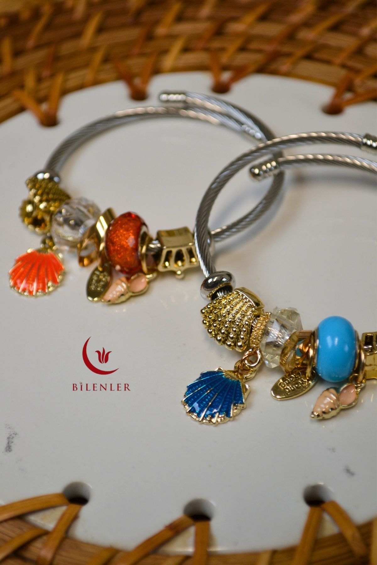 Bilenler Renkli Charmlı Çelik Model Bileklik – Hediyelik Takı
