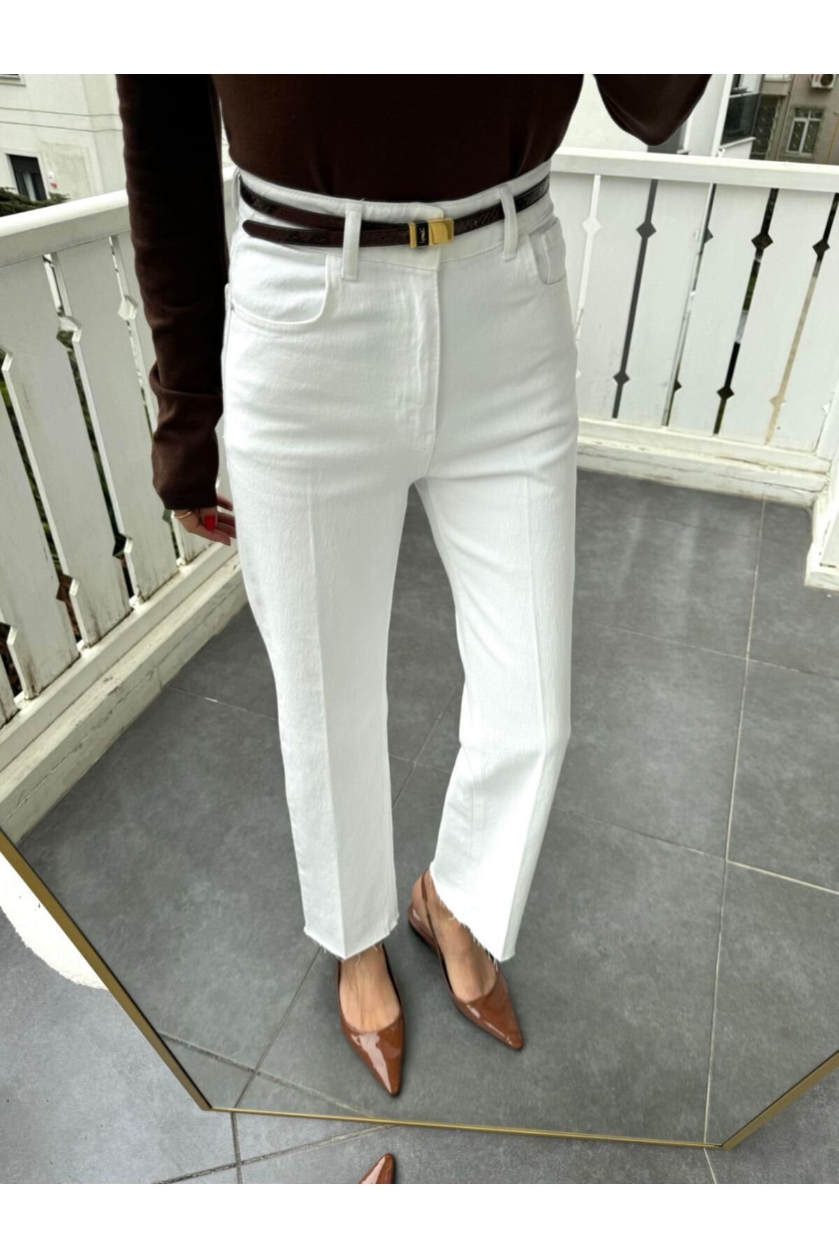 Bd BEYAZ KESİK PAÇALI STRAİGHT JEAN PANTALON
