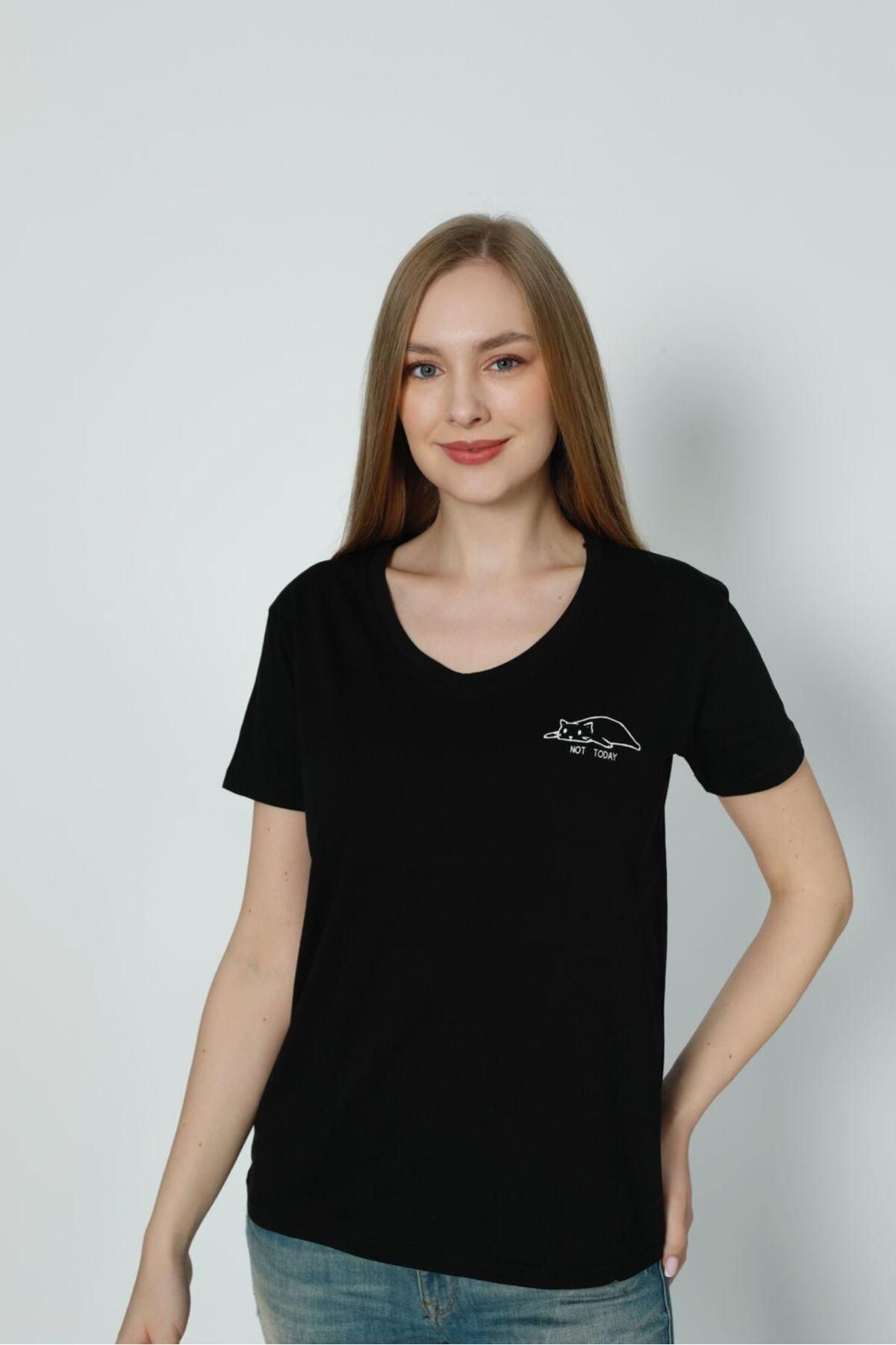 MODA Kedi Detaylı Siyah T-Shirt