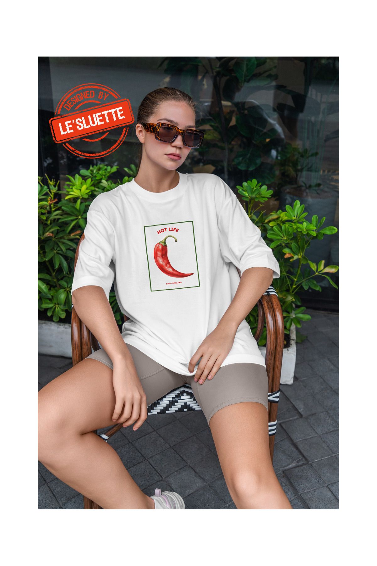 Le'sluette shadow of style Chili Biber Baskılı Oversize %100 Pamuk T-Shirt