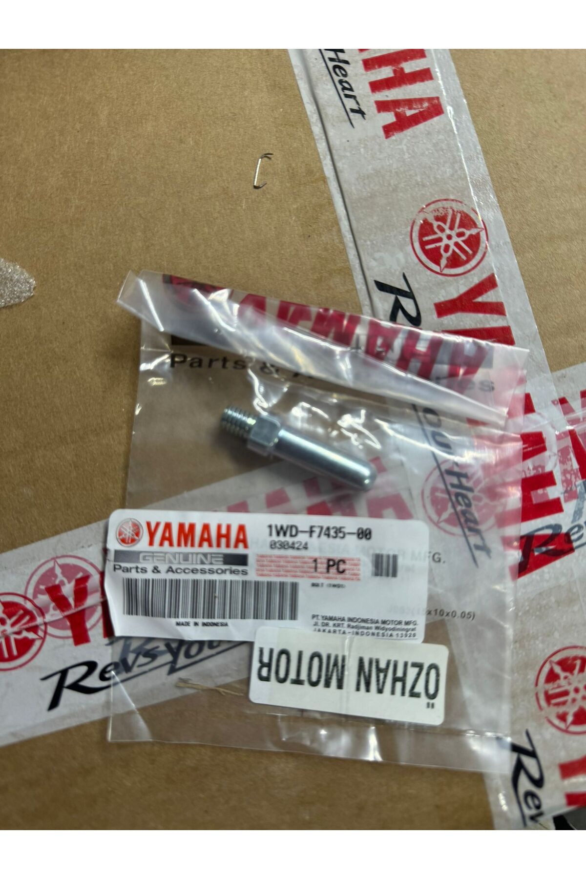 Yamaha R-25/MT-25 VİRAJ ÇUBUĞU CİVATASI