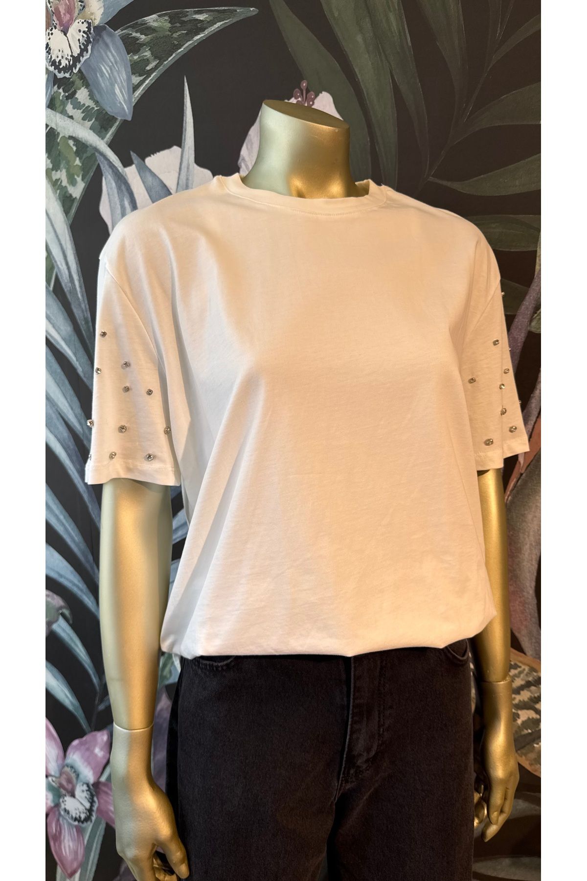 Büşra Butik Taş detaylı tişört
