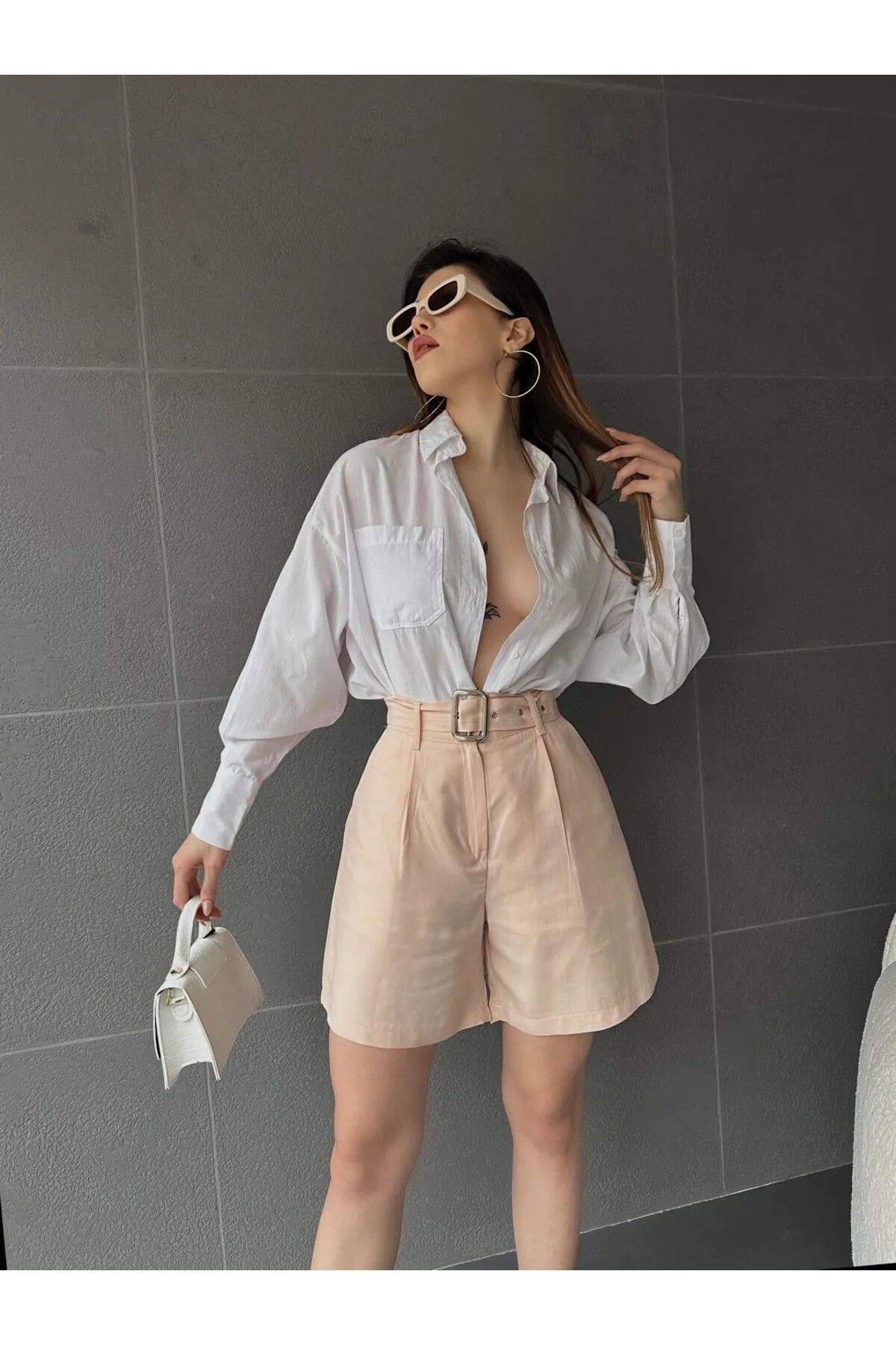 H&E LUXURY DESIGN Kadın Kuş Gözü Kemerli Şort