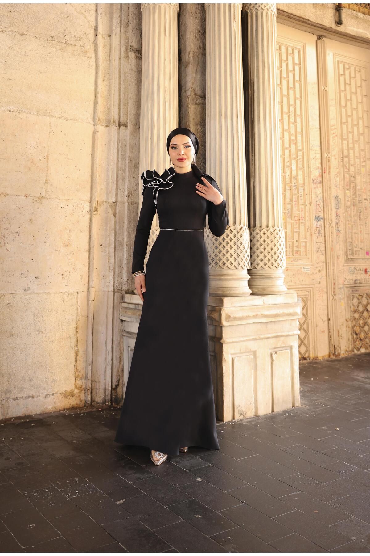 Prive TESETTÜR ABİYE GELİNCİK