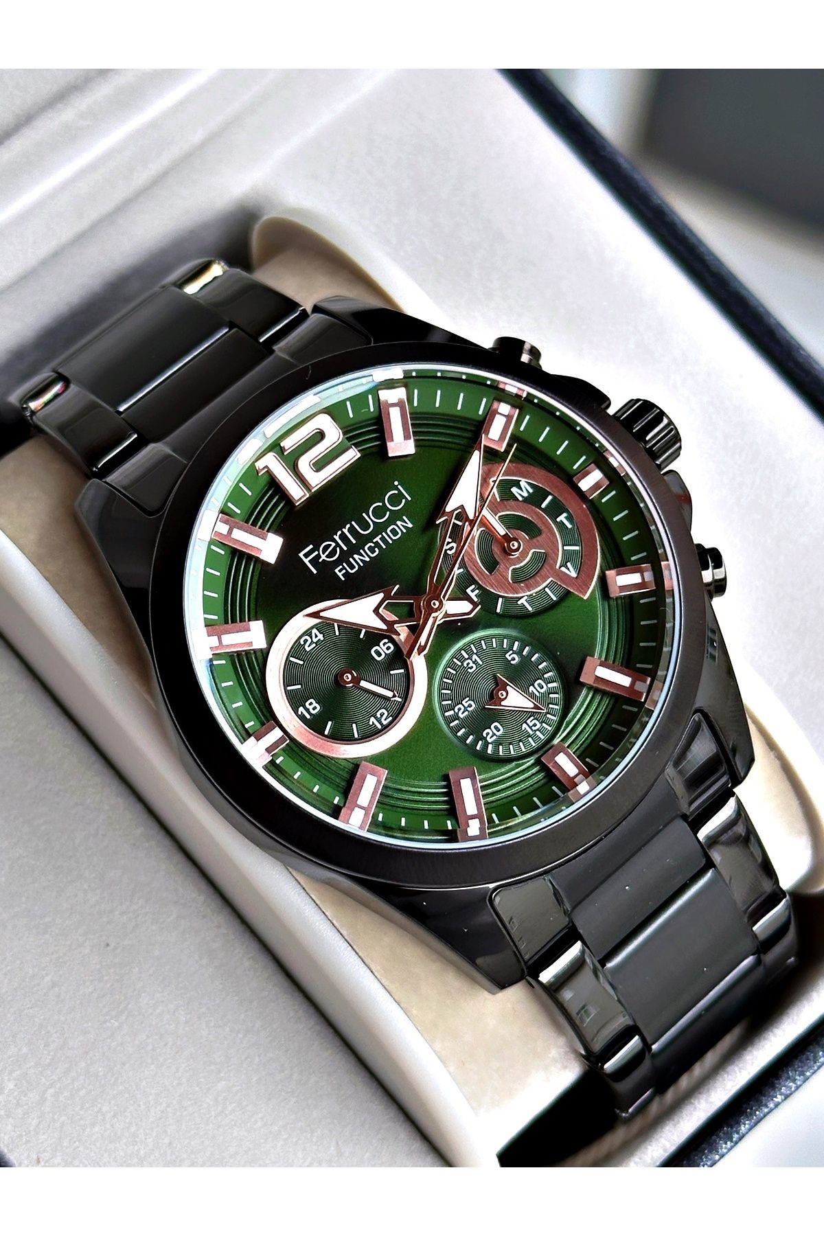 Ferrucci Siyah Renk Fonksiyonlar Aktif Çelik Kordon Erkek Kol Saati + BİLEKLİK