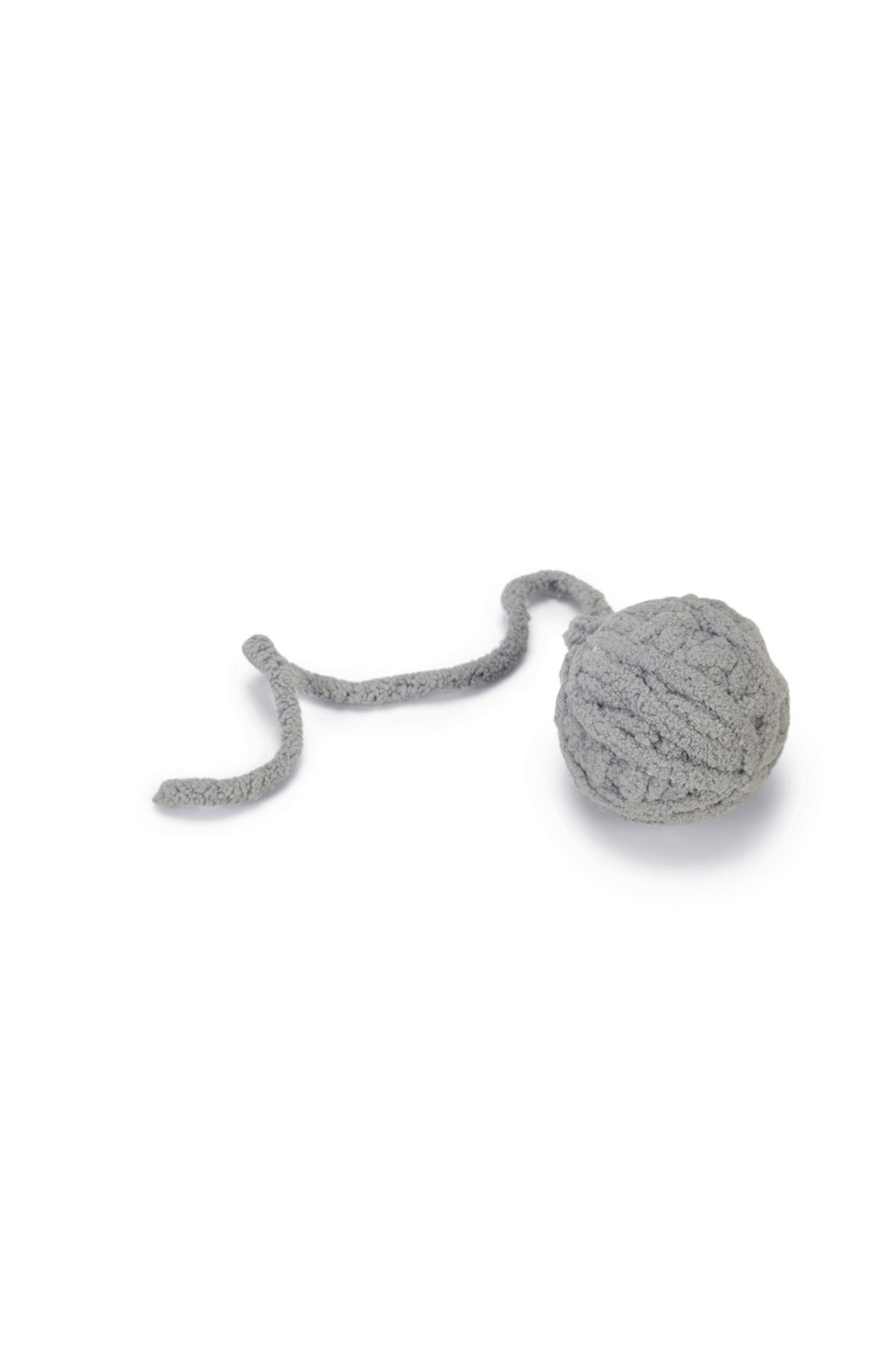 Beeztees Yavru Kedi Oyuncağı, Kuyruklu Yün Top, 6,5cm, 35cm kuyruk