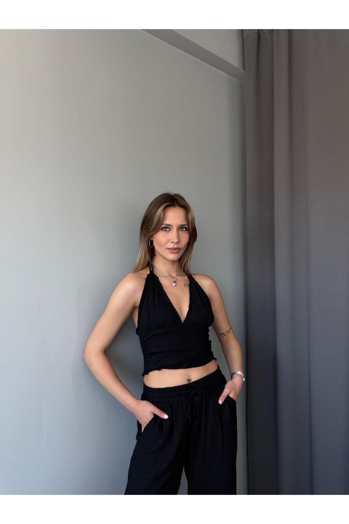 AlisaSu Boyundan Bağlamalı Crop Pantalon Takım