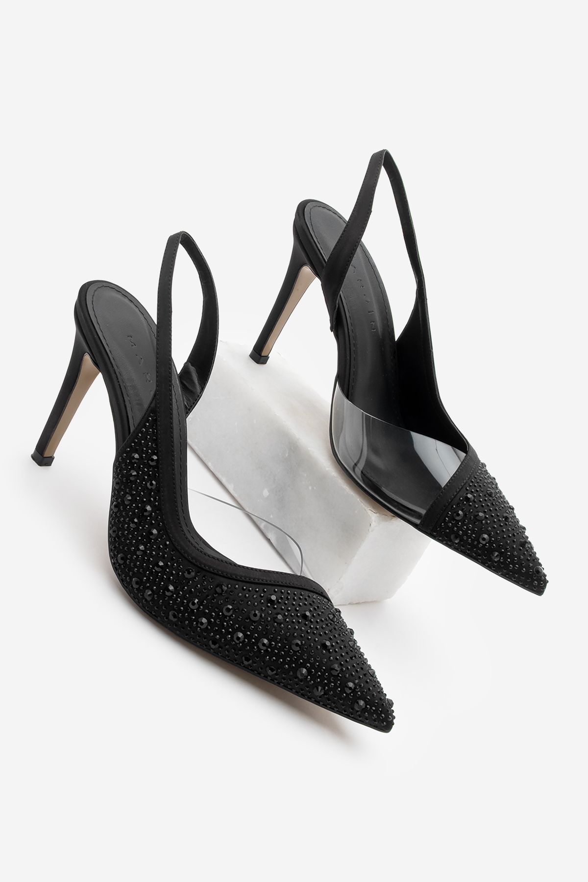 Marjin Kadın Stiletto Sivri Burun Taşlı Arkası Açık Atkılı Topuklu Ayakkabı Esolo Siyah