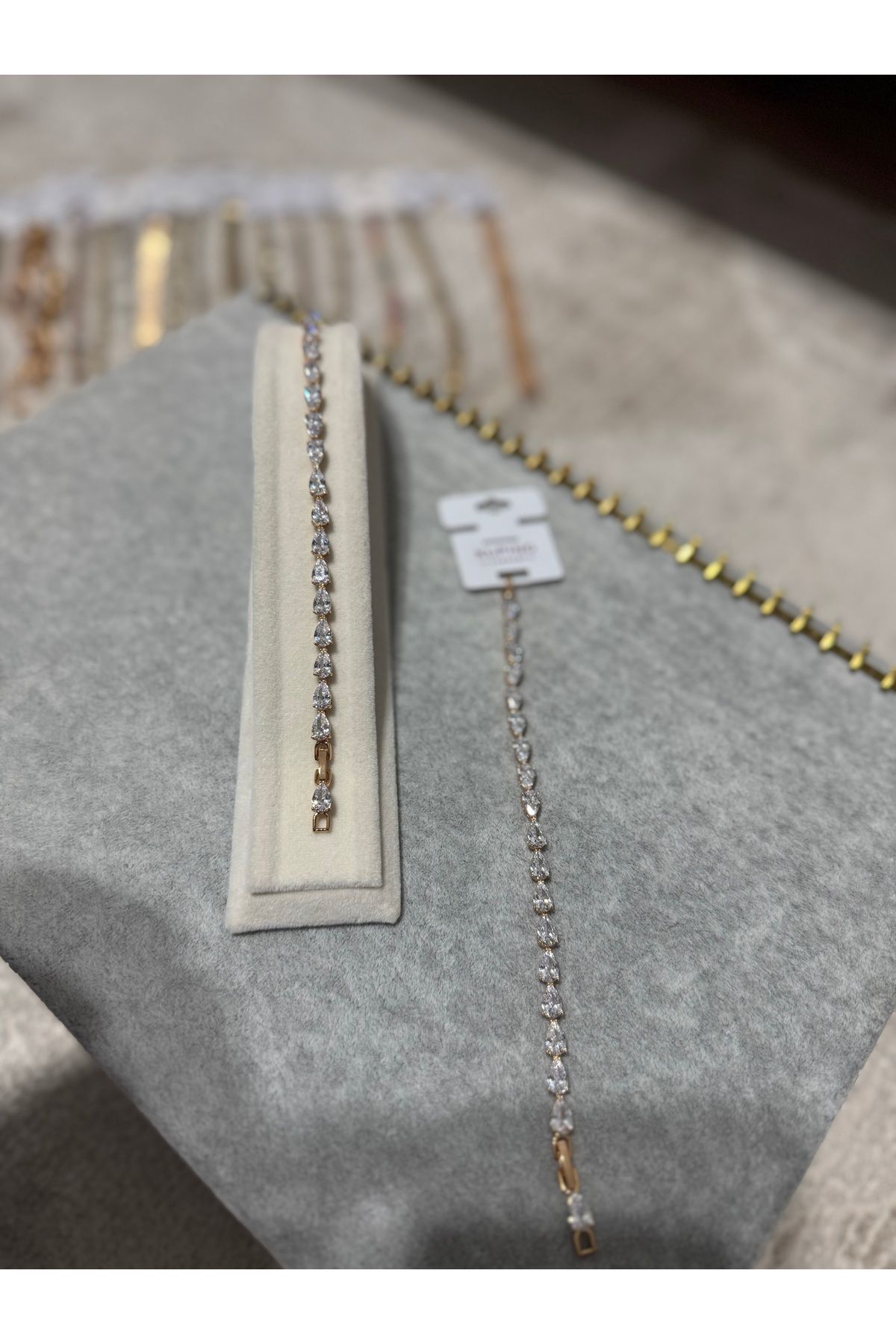 XUPING JEWELRY KADIN 18K ÇELİK PASLANMAZ KARARMAZ BİLEKLİK