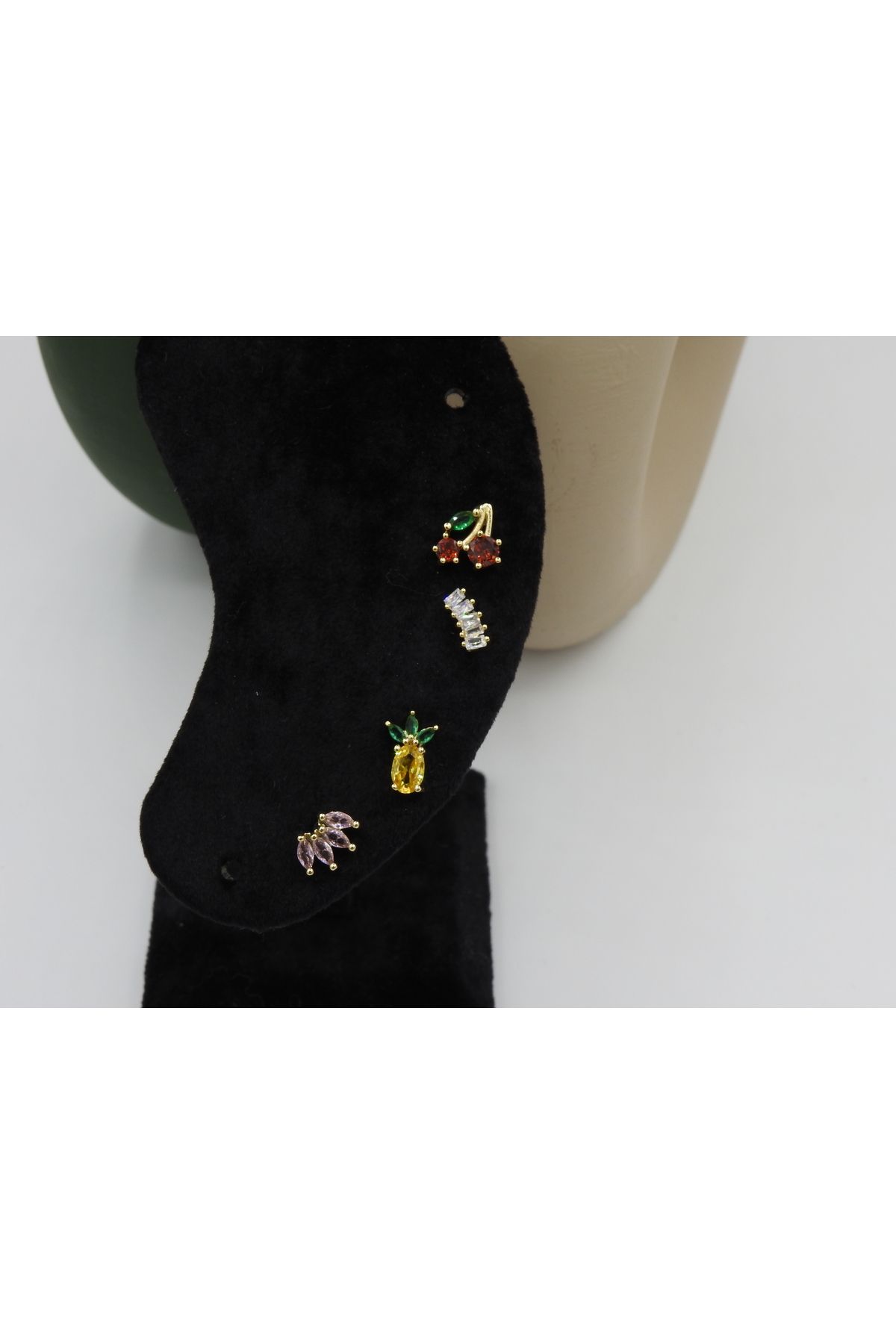 velissa ZİRKON TAŞLI TRAGUS PİERCİNG