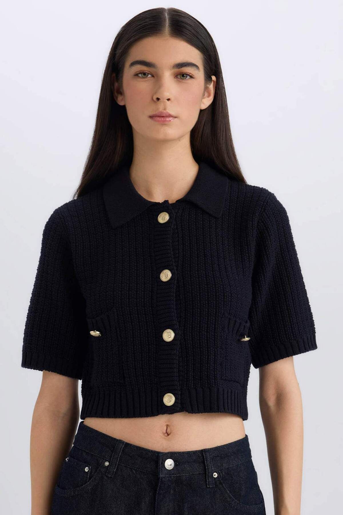 DeFacto Cropped Fit Gömlek Yaka Düğmeli Triko Kısa Kollu Hırka E1977AX24WN