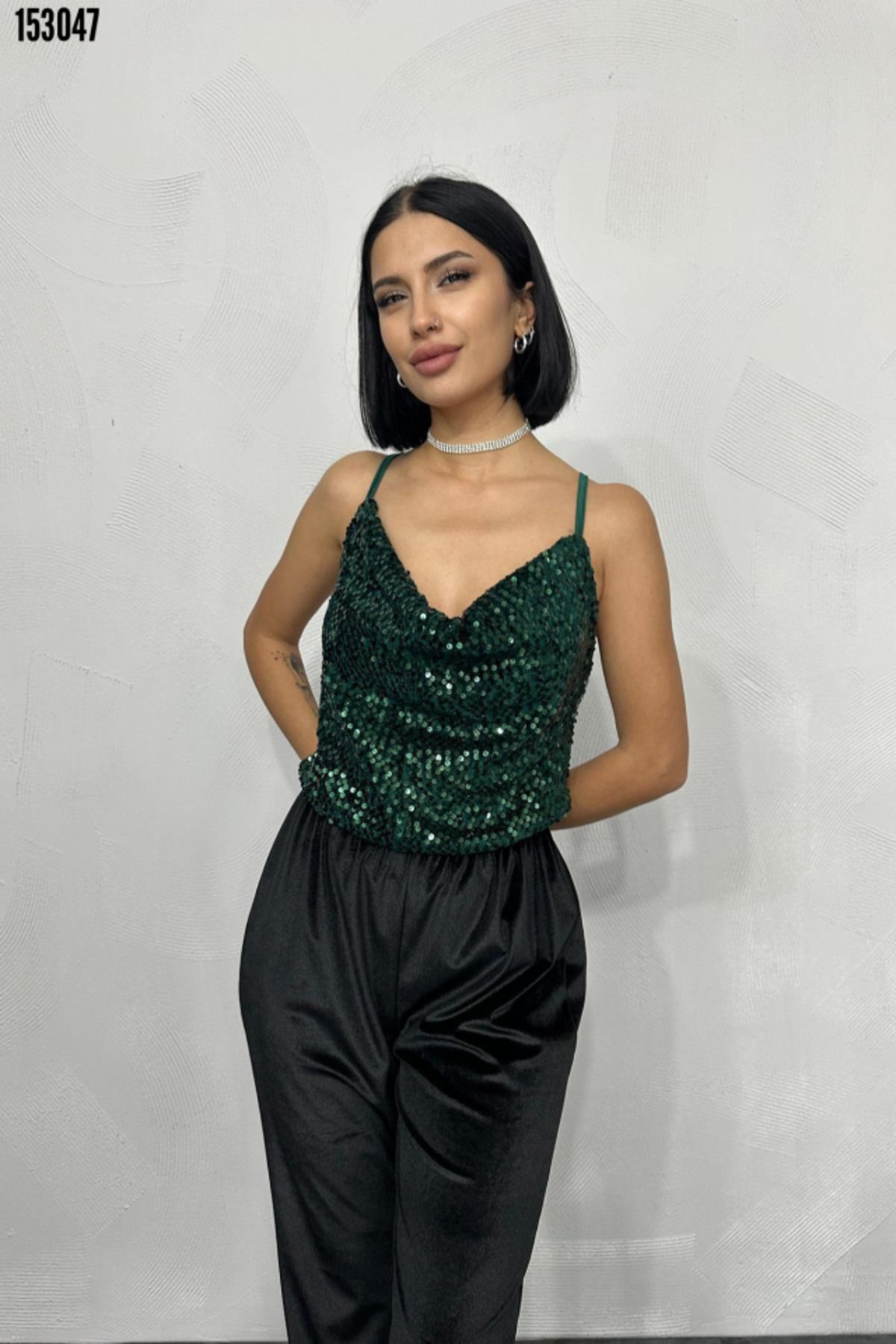 BZ Boutique Askılı Degaje Pullu Bluz 153047