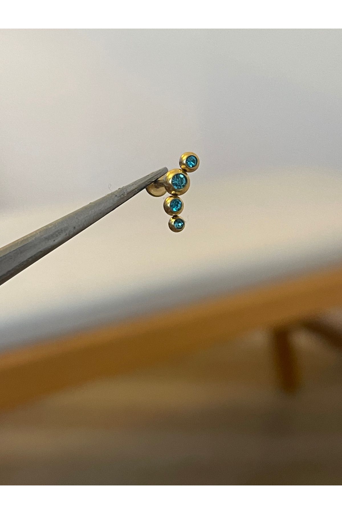 Rupen Kraft 316 L Cerrahi Çelik 4 Taşlı Mavi Zirkon Taşlı Asimetrik Tragus Helix Kıkırdak Dudak Piercingi