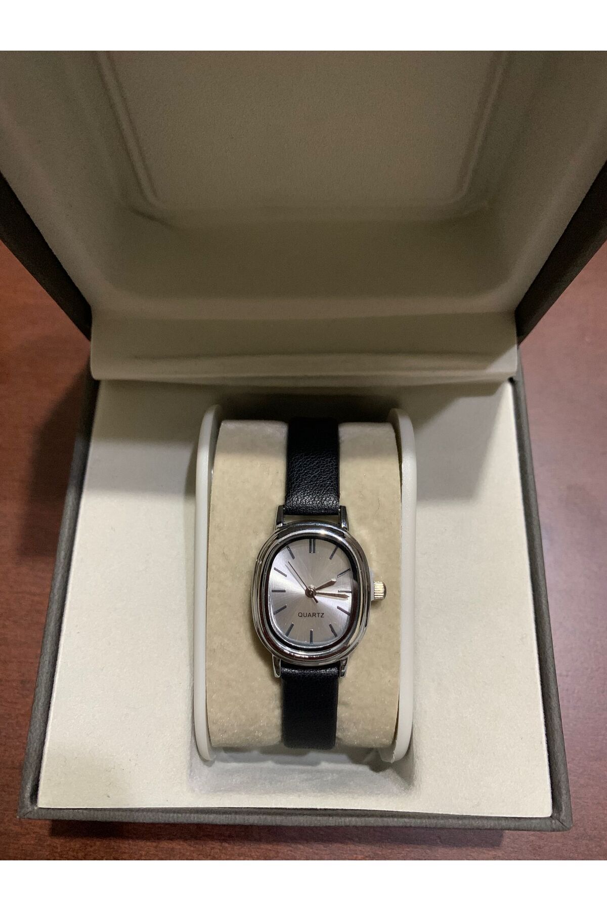 QUARTZ Retro Minimal Vintage Deri Kordon Gümüş Renk Kadın Kol Saati