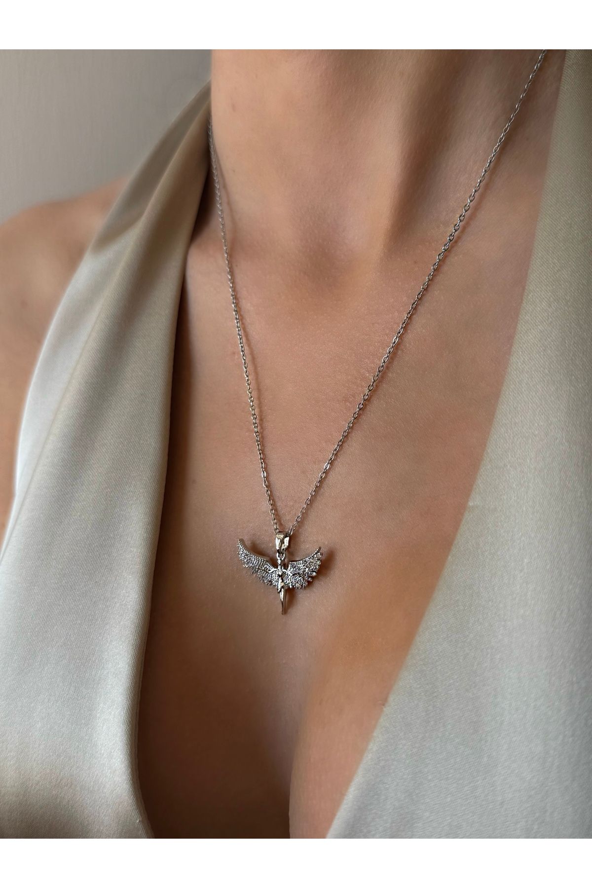 İNN JEWELLERY Çelik Kolye Kararmaz Yusufçuk Figürlü (2 YIL İTHALATÇI GARANTİLİ)