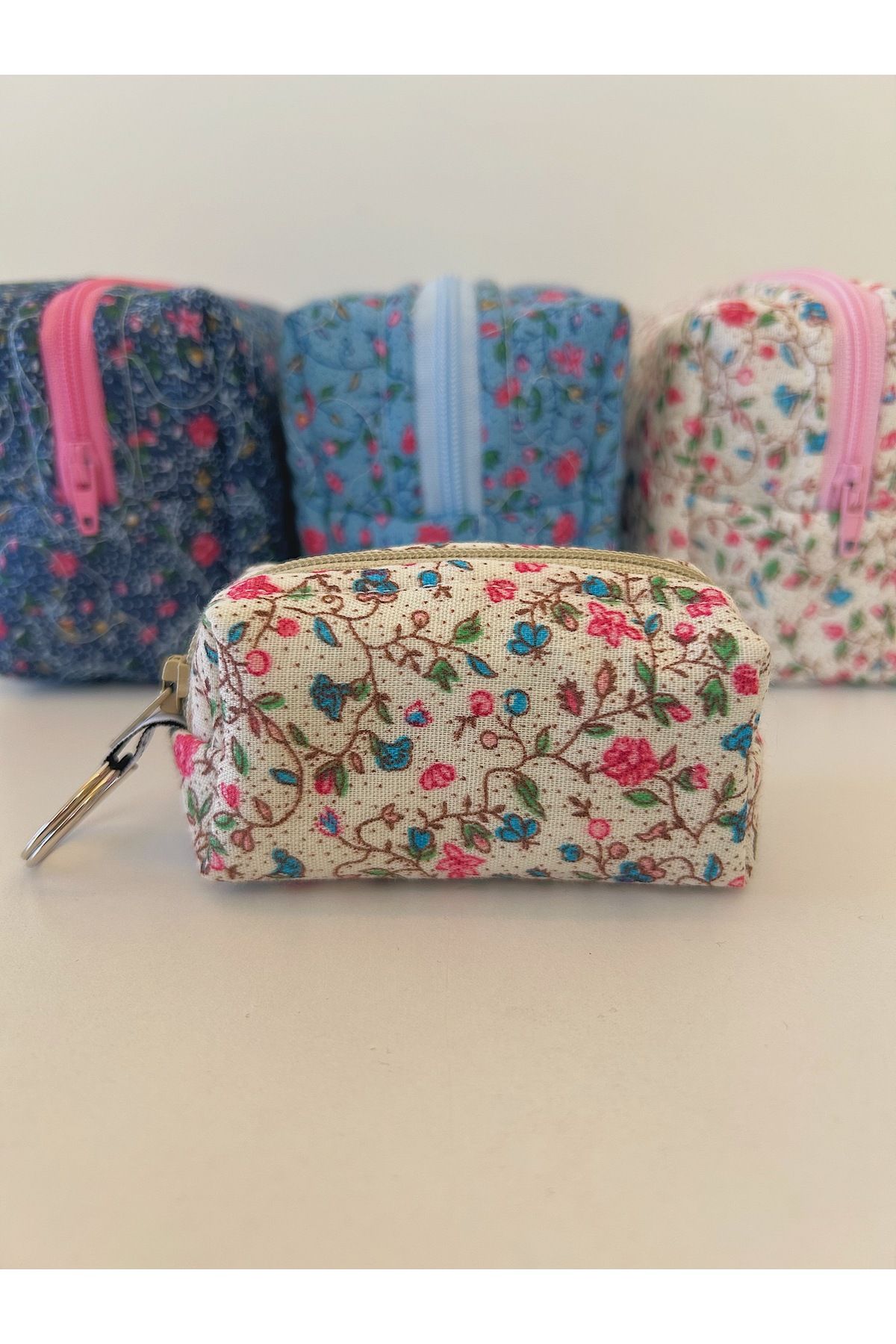 Tasarım Çiçek Desenli Çok Amaçlı Anahtarlık Çanta Charm - Airpods Kılıfı - Mini Ruj Ve Bozuk Para Çantası