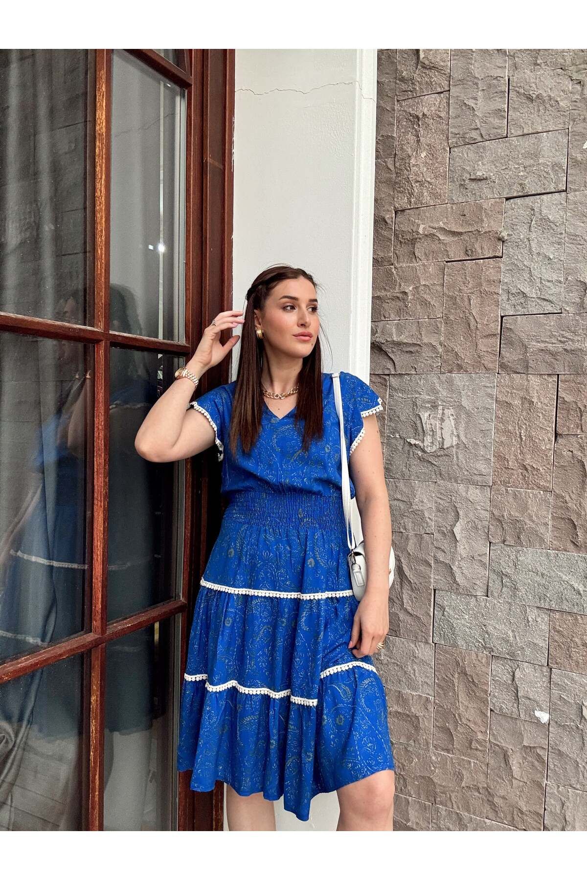 TubaEKEN V yaka kol işleme detaylı elbise SAKS MAVİ