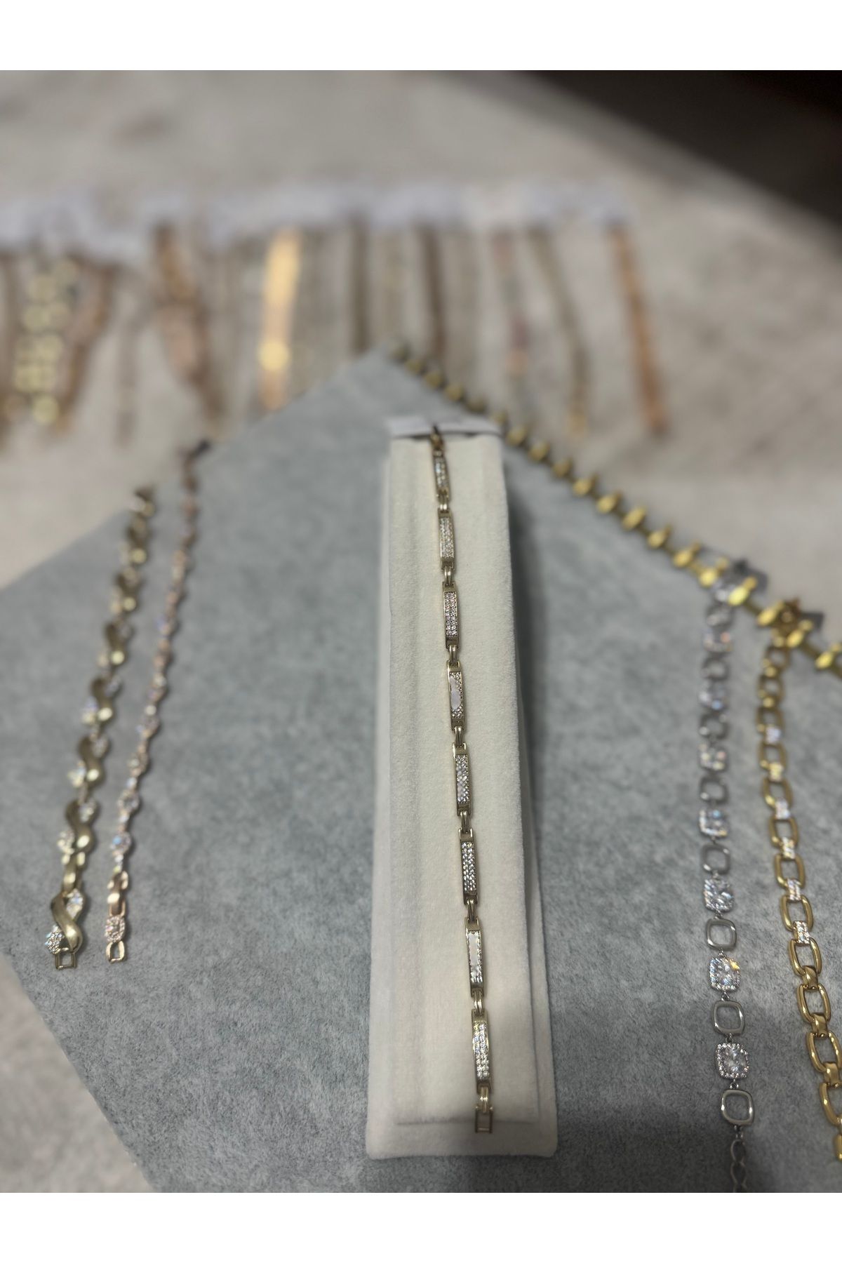 XUPING JEWELRY KADIN 18K ÇELİK BİLEKLİK PASLANMAZ KARARMAZ