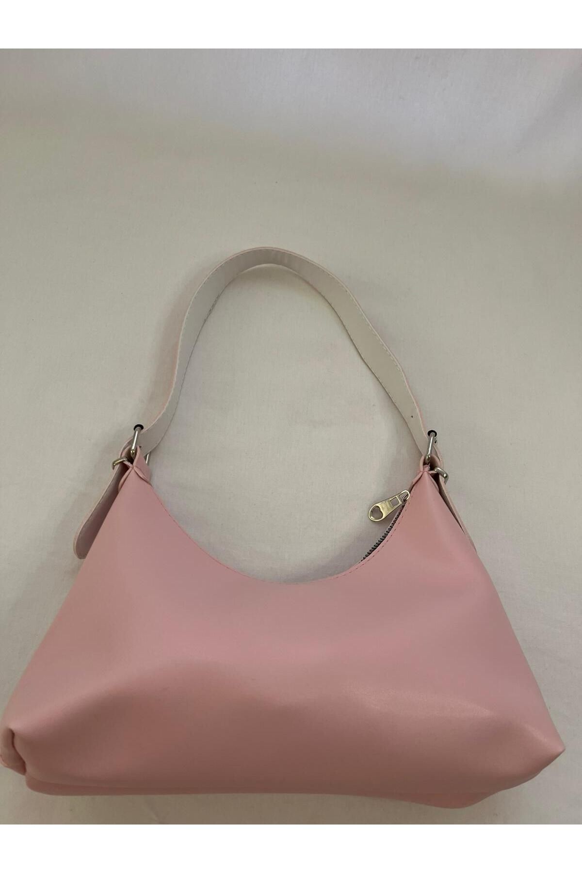 GlamShop Kadın Yumuşak Deri Gold Detaylı Omuz Çantası