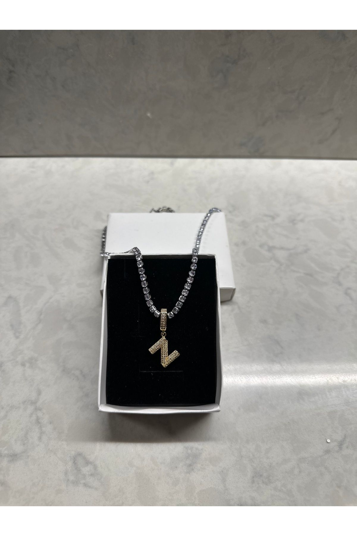 Shop west Taş İşlemeli Harfli Gold Kolye