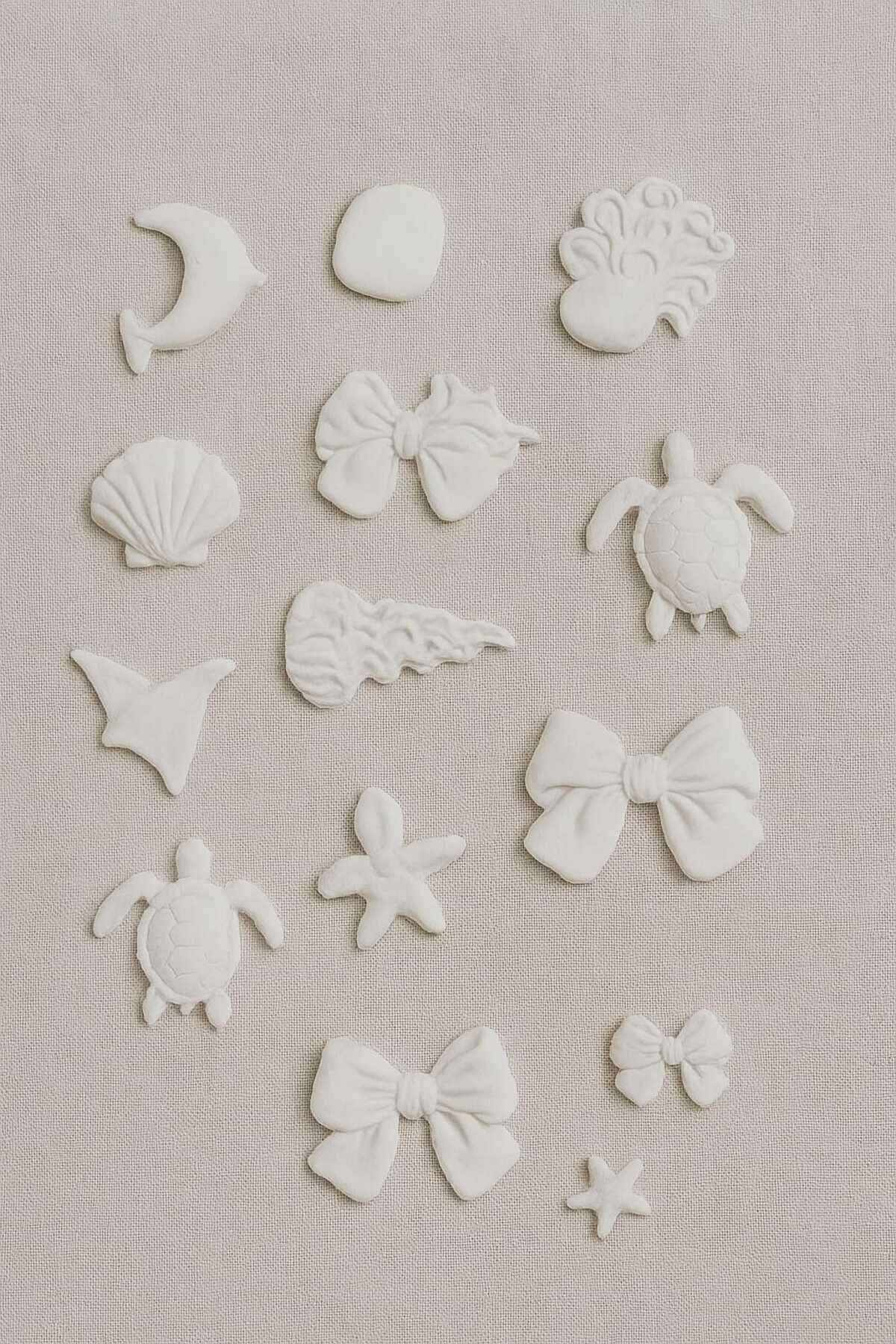 GİTTİGİTTİ El Yapımı 2×5 cm Deniz Objeleri ve Kurdele Figürlü Dekoratif Mini Taş Seti Beyaz